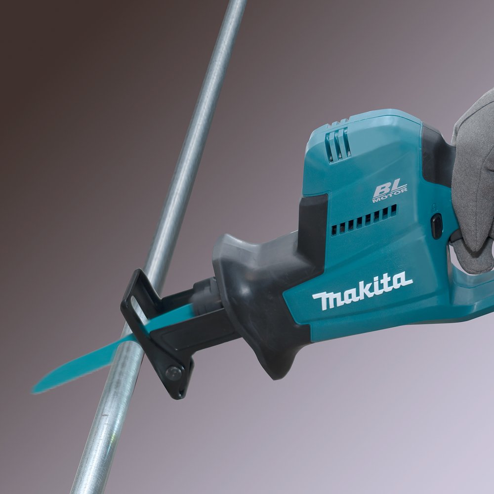 Sierra Alternativa Inalámbrica Makita Djr189zj