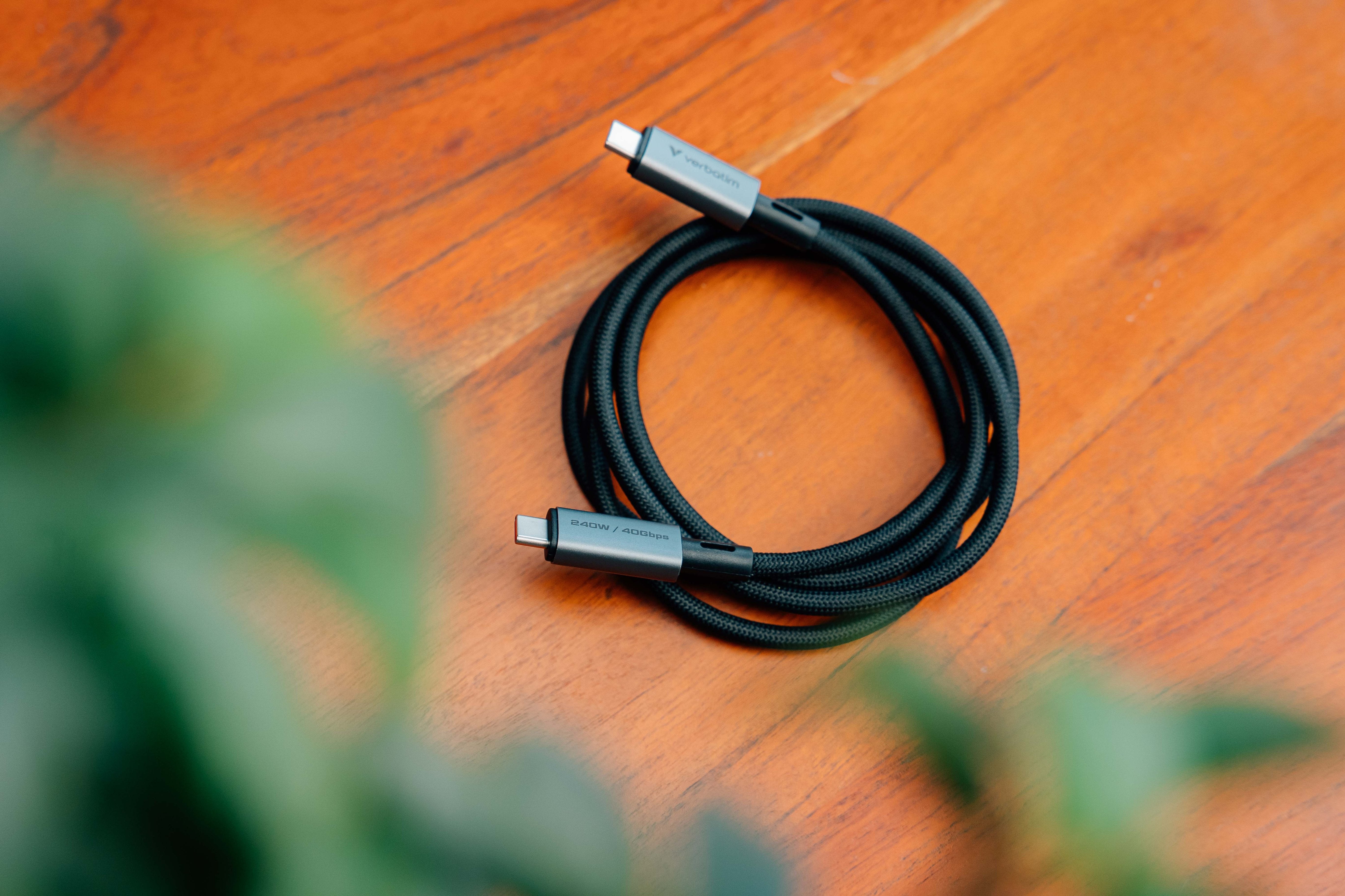 Verbatim Sync & Charge Usb C To Usb C 240w 40 Gbps120 Cm