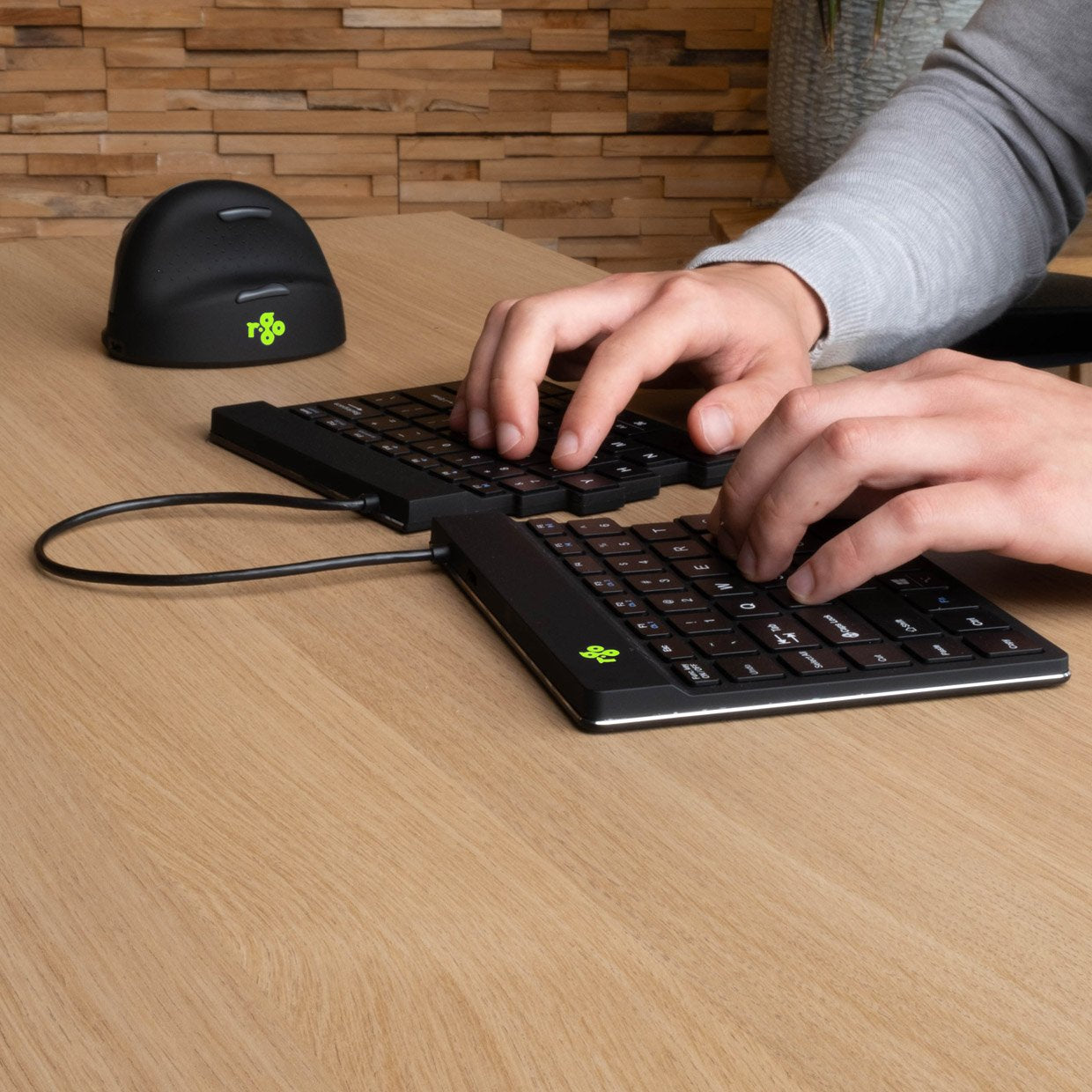Teclado Inglés R-Go Tools Split Break Bluetooth Qwerty Ee. Uu. Negro