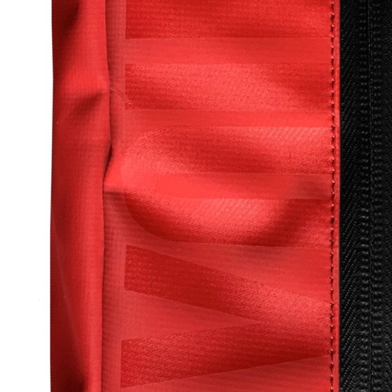 Akira  Mochila Para Portátil Y Tablet Impermeable Y Antirrobo 15 Y 16 Pulgadas Rojo