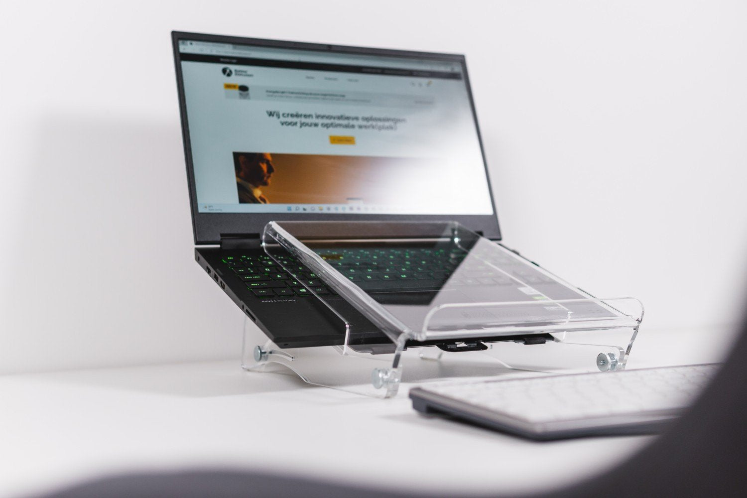 Bakkerelkhuizen Ergo-T320 Soporte Para Computadora Portátil