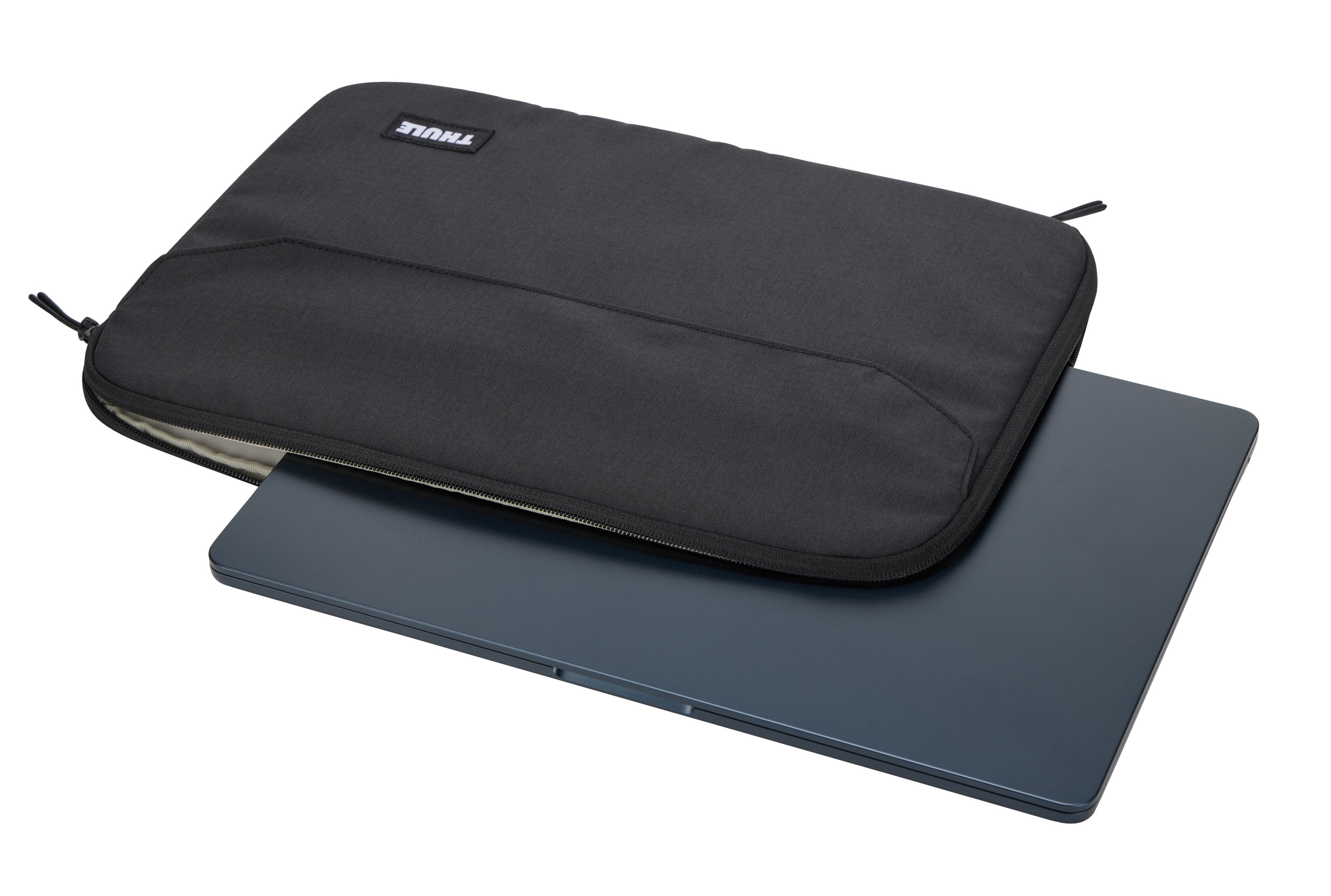 Thule Lithos Sleeve Macbook Air 15" - Black, 3205458