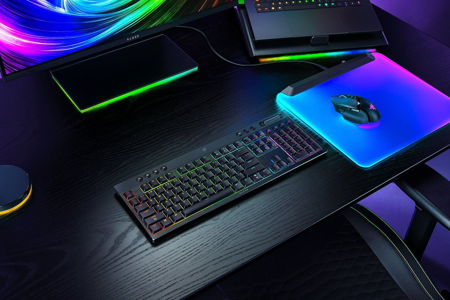 EAN 8887910072981 - Razer BlackWidow V4 Low-Profile HyperSpeed teclado Juego USB + RF Wireless + Bluetooth Negro imagen 3