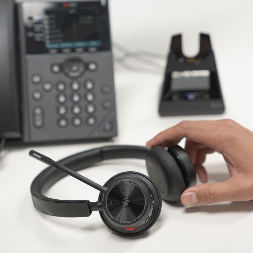 EAN 0017229179158 - HP Poly Voyager 4320-M +USB-A to USB-C Cable +BT700 dongle Auriculares Inalámbrico Diadema Oficina/Centro imagen 4