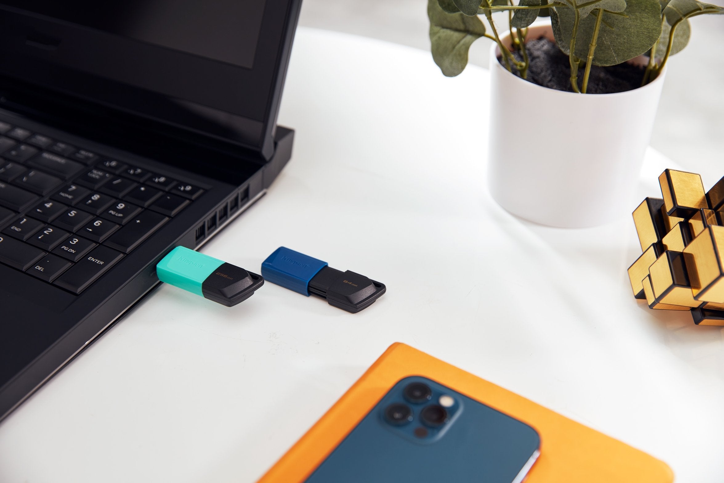 EAN 0740617326352 - Kingston Technology DataTraveler Exodia M unidad flash USB USB tipo A 3.2 Gen 1 (3.1 Gen 1) Negro, Azul imagen 13