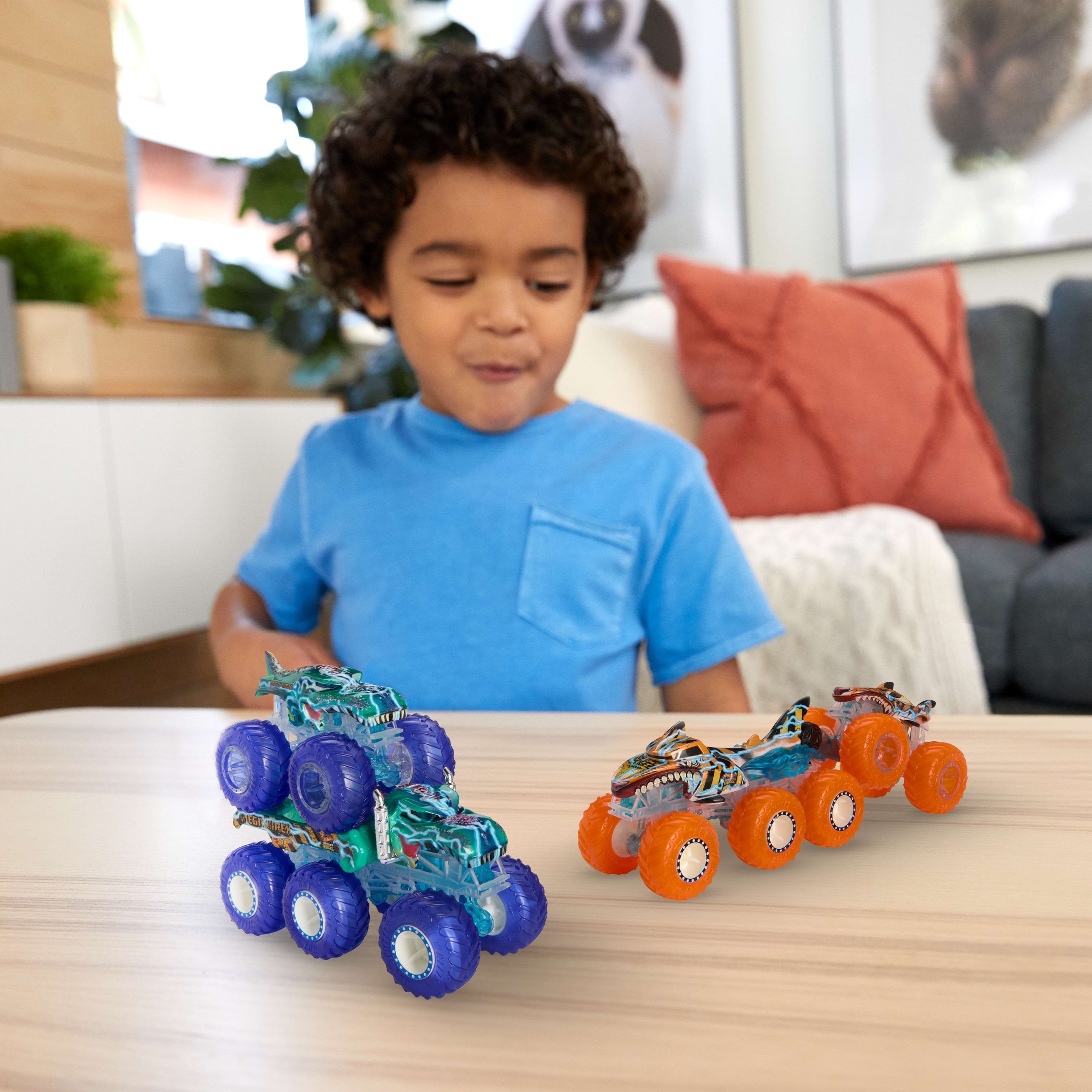 EAN 194735247776 - Hot Wheels Monster Trucks HYJ29 vehículo de juguete imagen 2