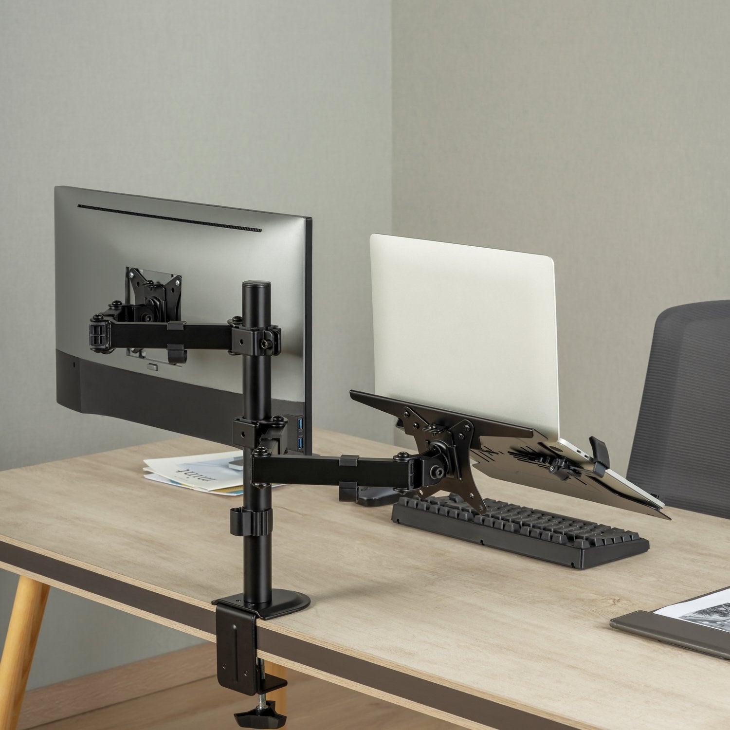 Aisens Soporte De Mesa Giratorio E Inclinable Para Portatil Y Monitor/Tv 9kg De 17-32" - Negro