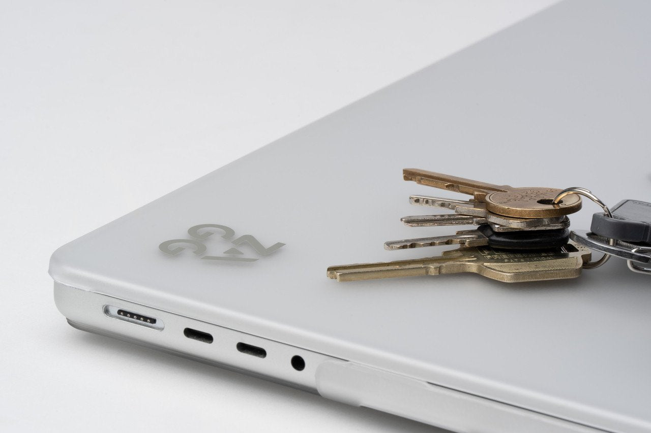 Zagg Hardcase Para Apple Macbook Pro 14" (M3, M2, M1) Clear