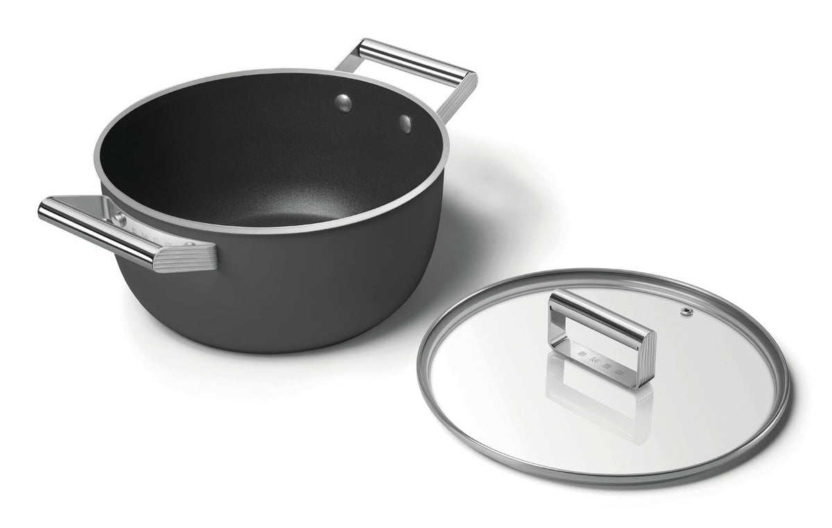 EAN 8017709356019 - Smeg CSF2412BLM batería de cocina Negro Aluminio, Acero inoxidable 5,4 L 24 cm imagen 10