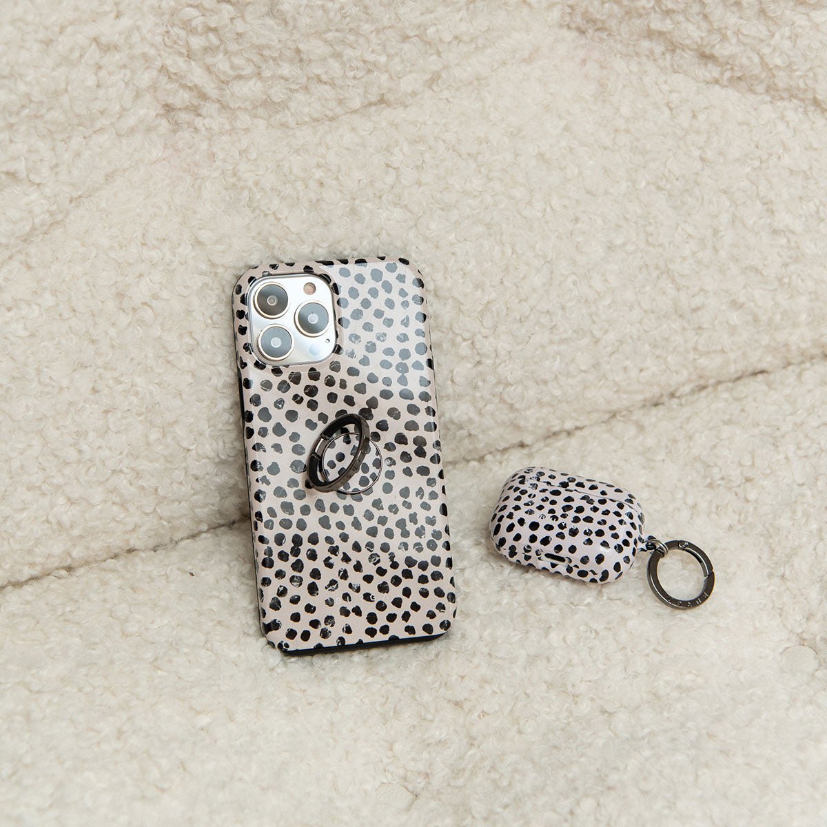 EAN 4778001701610 - BURGA FA_01A_AIRPODSPRO_SP auricular / audífono accesorio Funda imagen 6