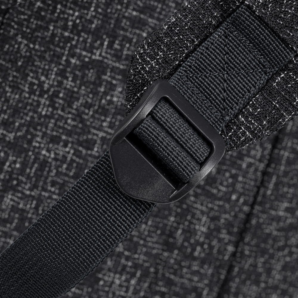 EAN 4260403578544 - Rivacase 7962 39,6 cm (15.6") Mochila Negro, Blanco imagen 10