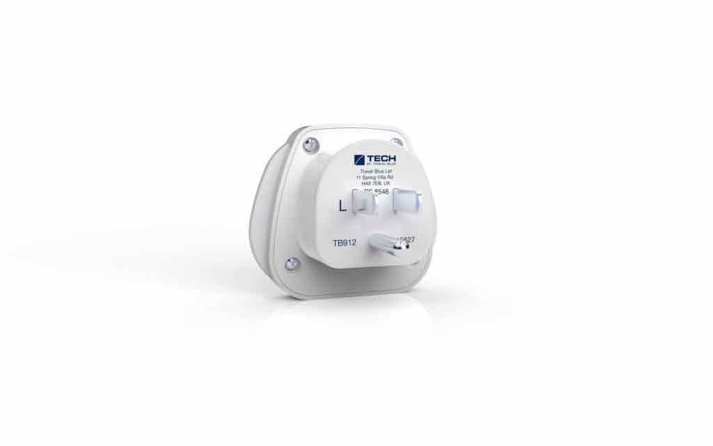 Adaptador Entrada Multiple Mundial A Salida Clavija Estados Unidos, Tb-912, Travel Blue