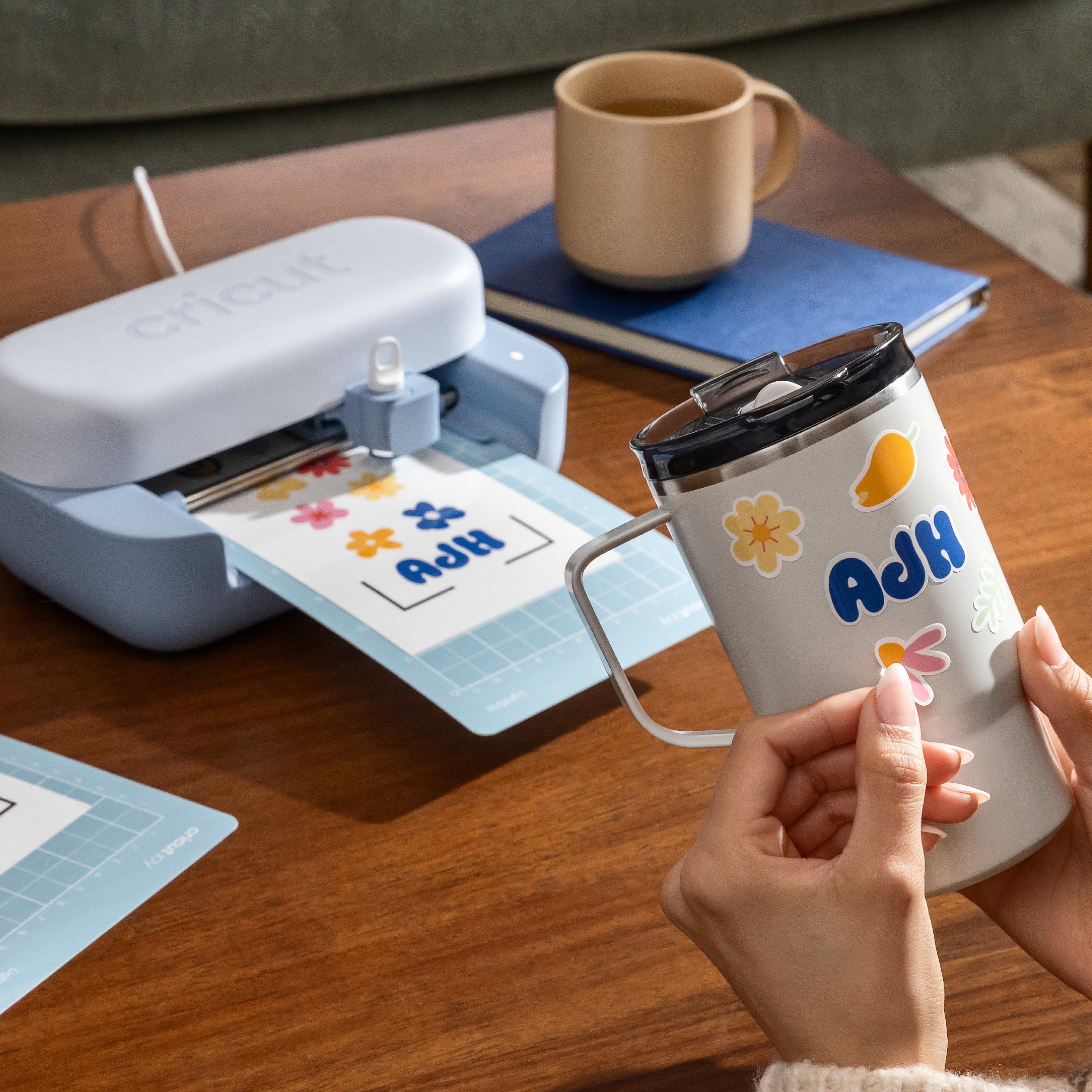 EAN 0093573060663 - Cricut Joy 2 + Essential-Bundle Electrónico imagen 5