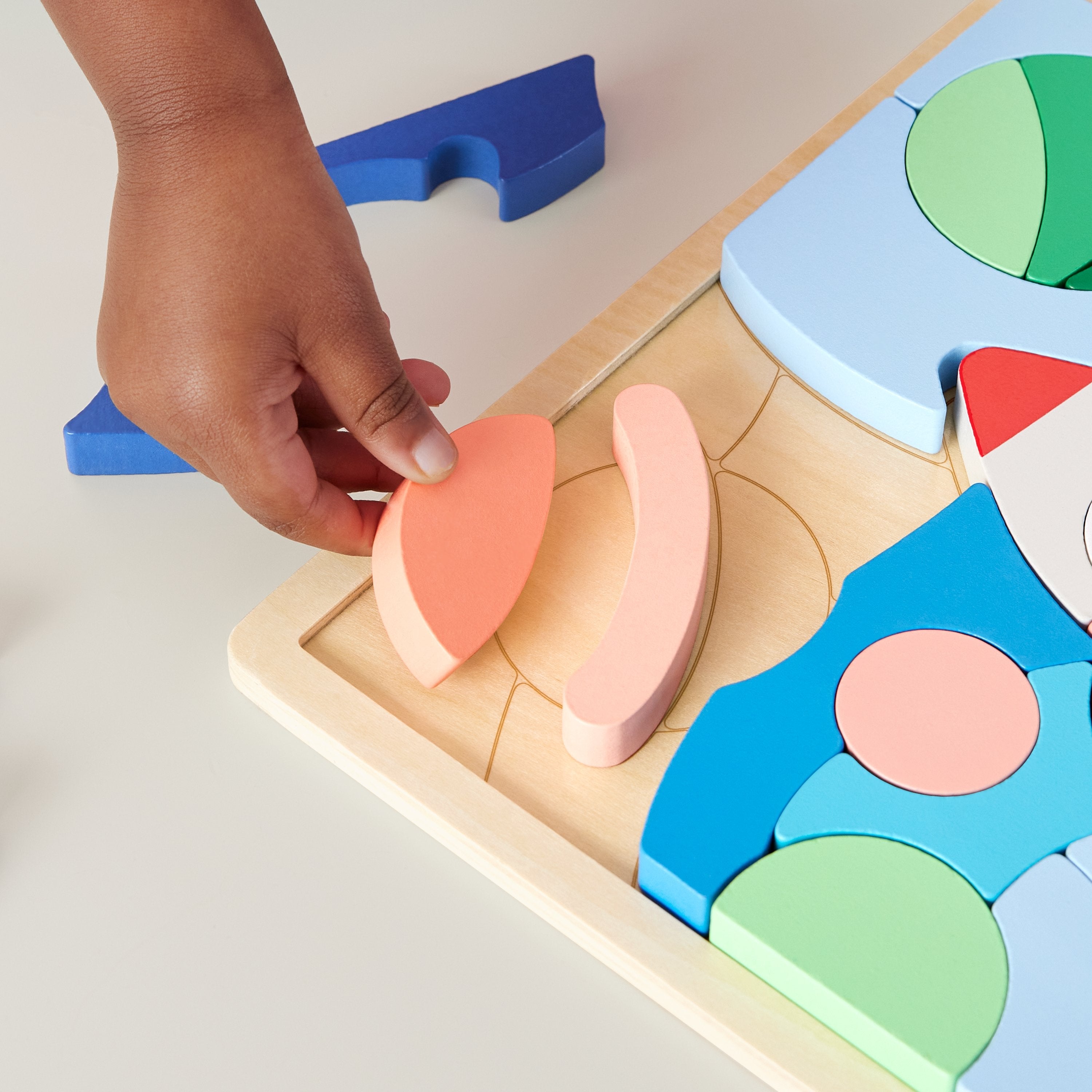 EAN 0194735241750 - Fisher-Price HXY42 puzzle Puzle de fotograma 42 pieza(s) Espacio imagen 3