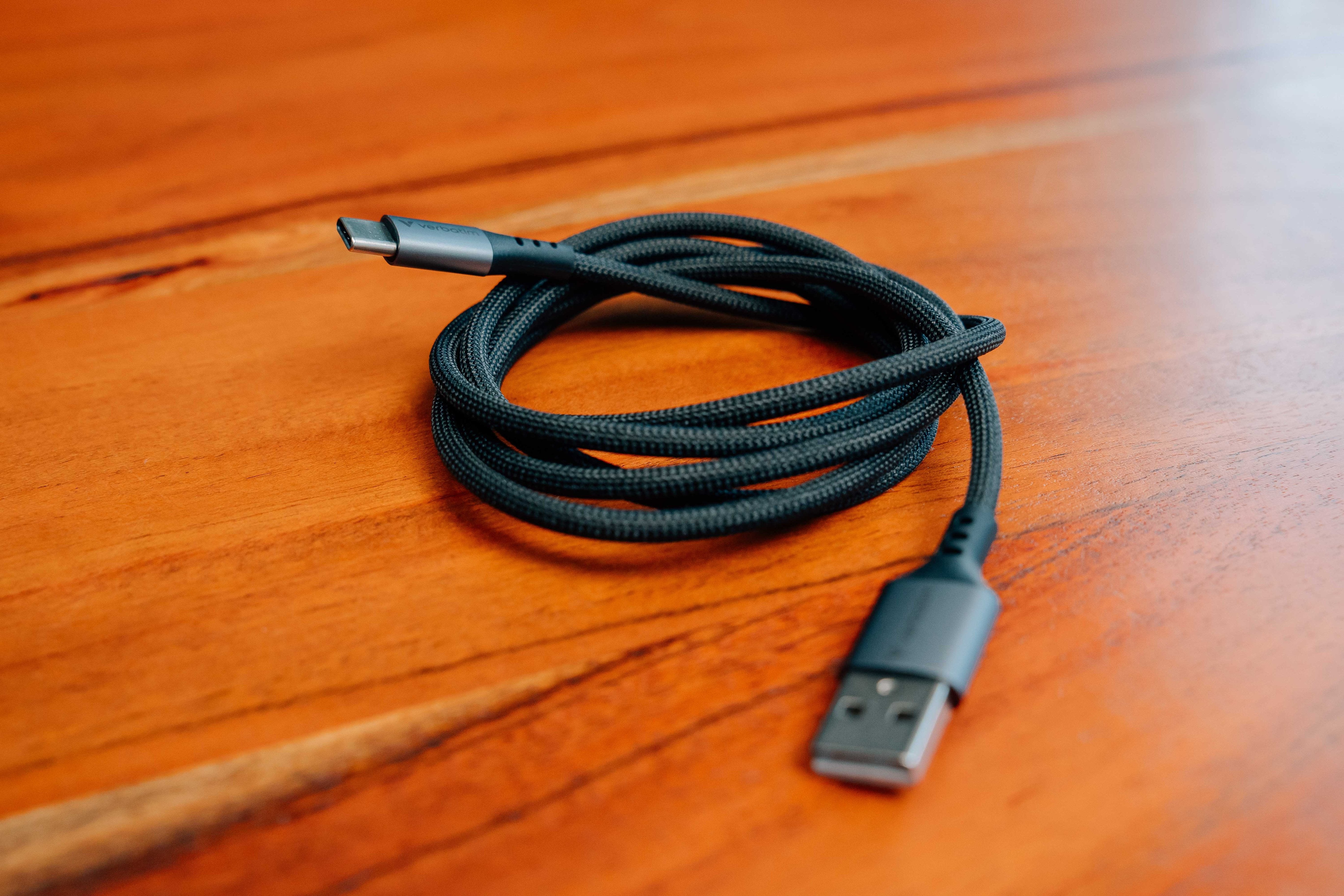 Verbatim Sync & Charge Usb-A Auf Usb-C 18w 120 Cm Gris
