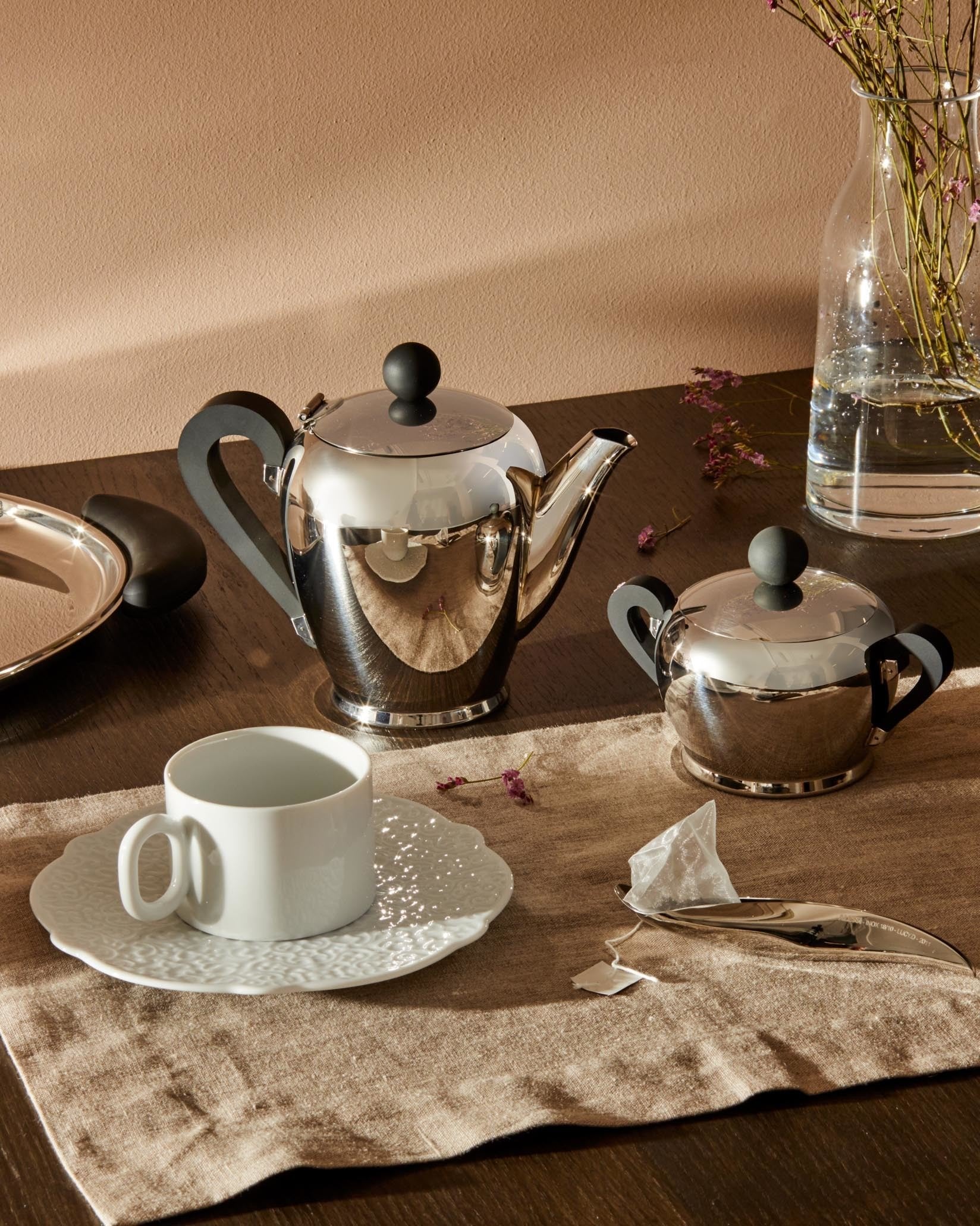 Alessi Bombe Teekanne