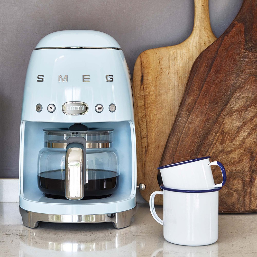 EAN 8017709280529 - Smeg DCF02PBEU cafetera eléctrica Totalmente automática Cafetera de filtro 1,4 L imagen 6