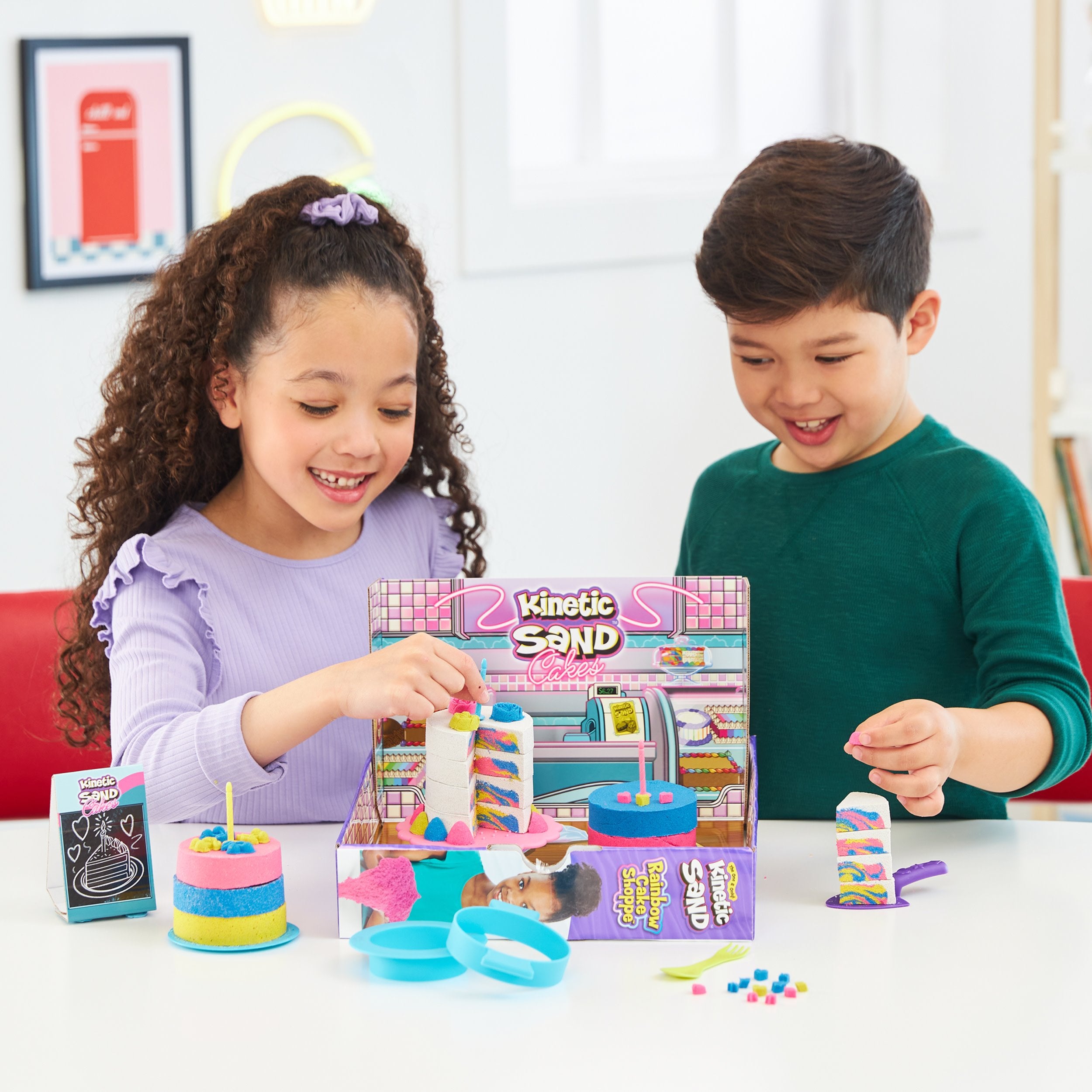 EAN 0778988495575 - Kinetic Sand KNS ACK Rainbow Cake Shoppe MX TRGX GML imagen 4