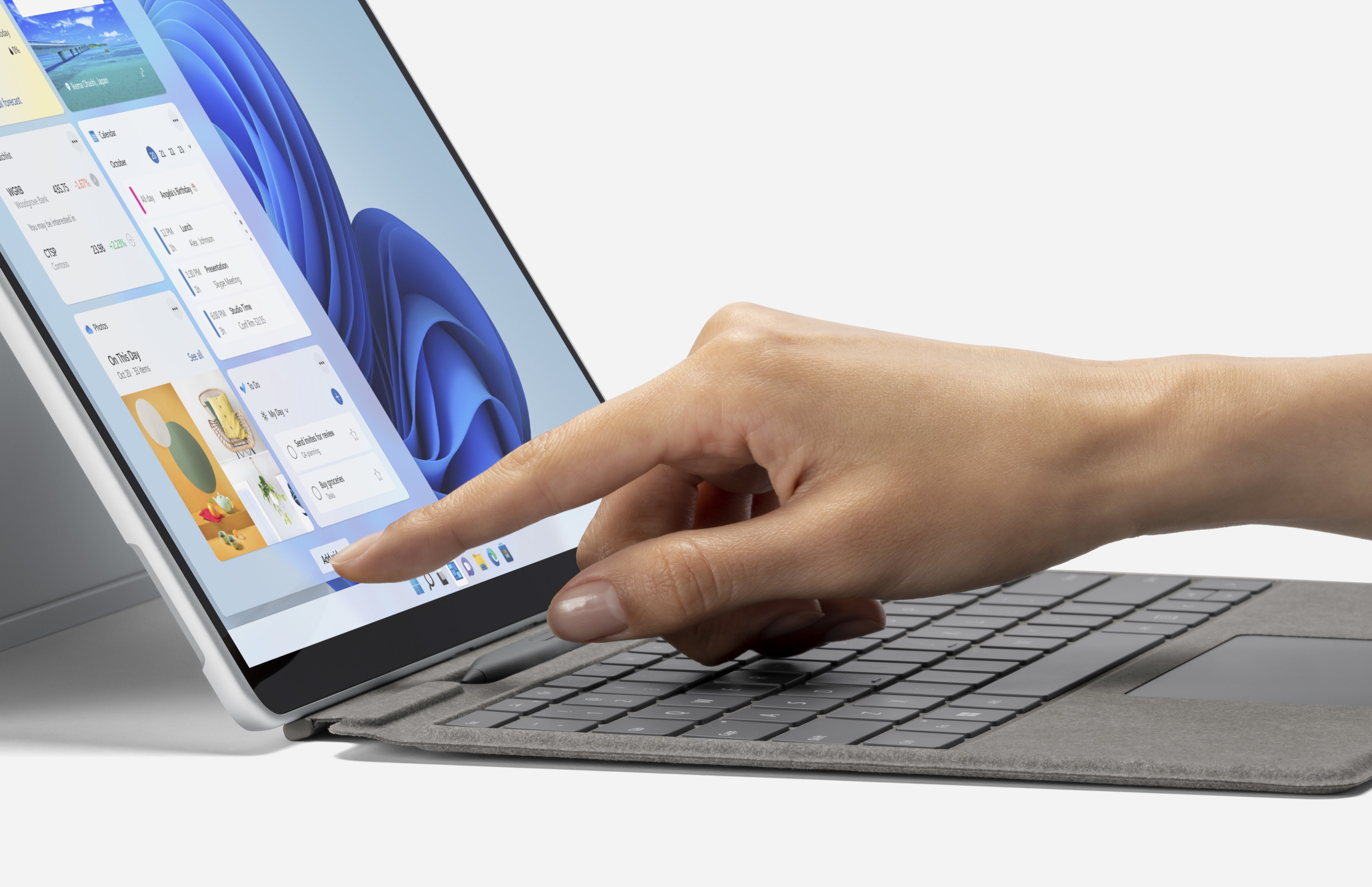 EAN 889842831955 - Microsoft Surface Pro 8 4G Intel® Core™ i5 LTE 256 GB 33 cm (13") 8 GB Wi-Fi 6 (802.11ax) Windows 10 Pro P imagen 9