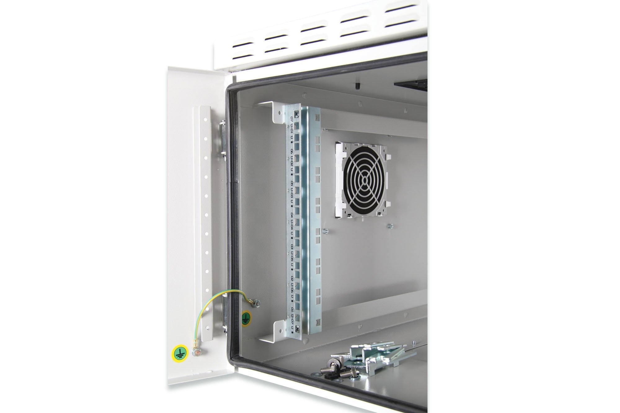 Digitus Ip55 Outdoor Wall Mounting 12u 713x600x450mm Water And Dust Protected Grey Ral7035