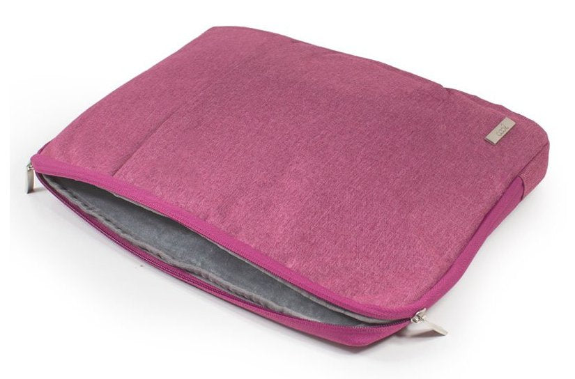 Funda Para Portátil De 13-15 Pulgadas Cool Versus. 
Protege Tus Dispositivos Más Queridos A Prueba De Goples, Salpicaduras De Agua, Polvo, Arañazos...
Fabricado En Poliéster, Con Interior Acolchado. Funda De Un Solo Bo