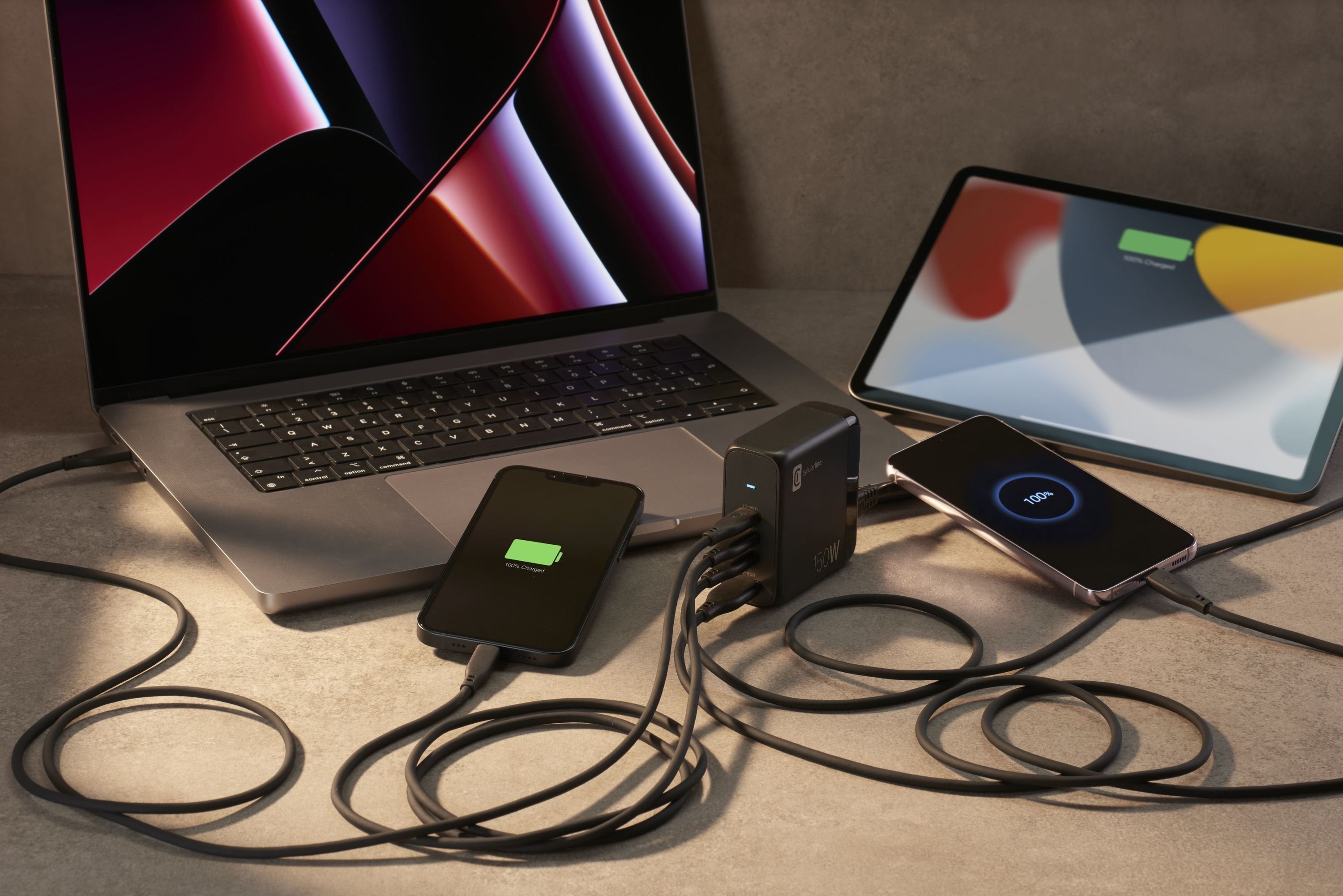 EAN 8018080471612 - Cellularline 8018080471612 Auriculares, Portátil, Smartphone, Tableta Negro Corriente alterna Carga rápid imagen 5