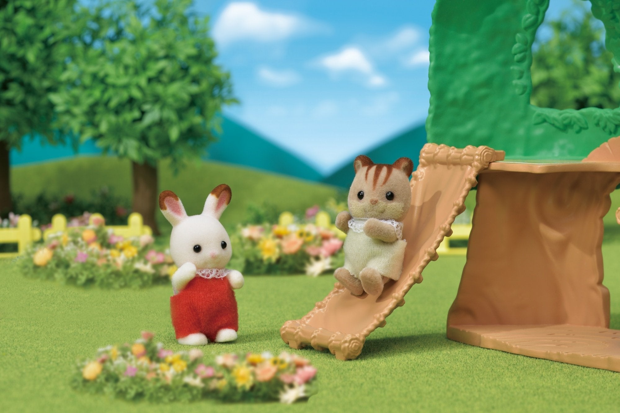 Epoch Sylvanian Families - Baby Abenteuer Baumhaus 5318