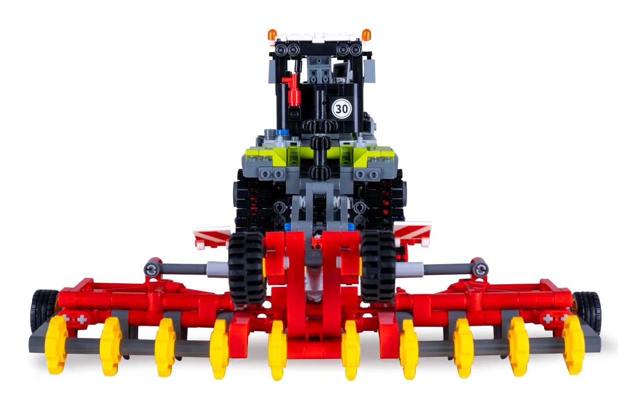 Jamara Cada Claas Xerion 1:32 Bricks Amarillo 8+