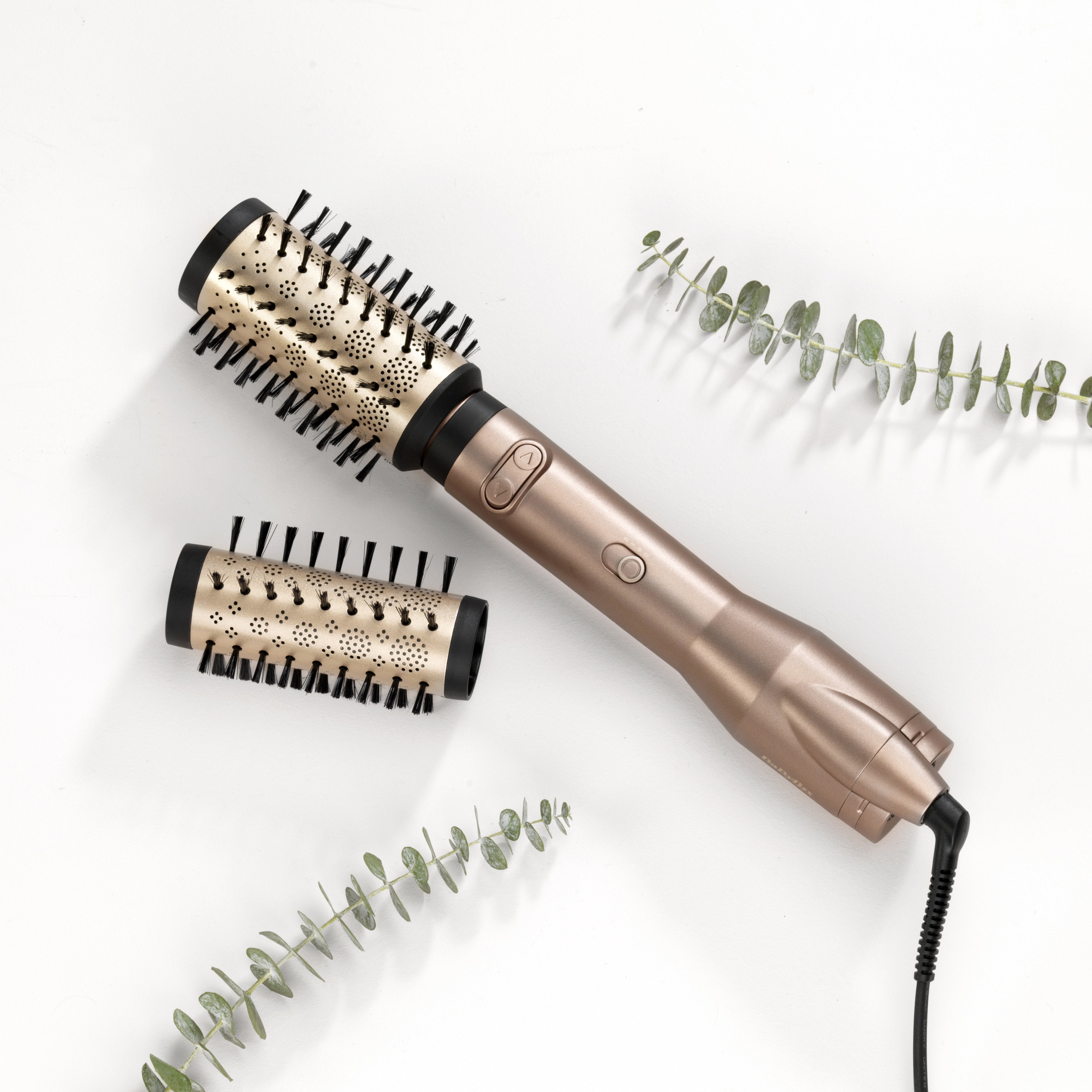 EAN 3030050153804 - BaByliss Big Hair Dual - Gold Edition Cepillo de aire caliente Caliente Oro 650 W 2,5 m imagen 7