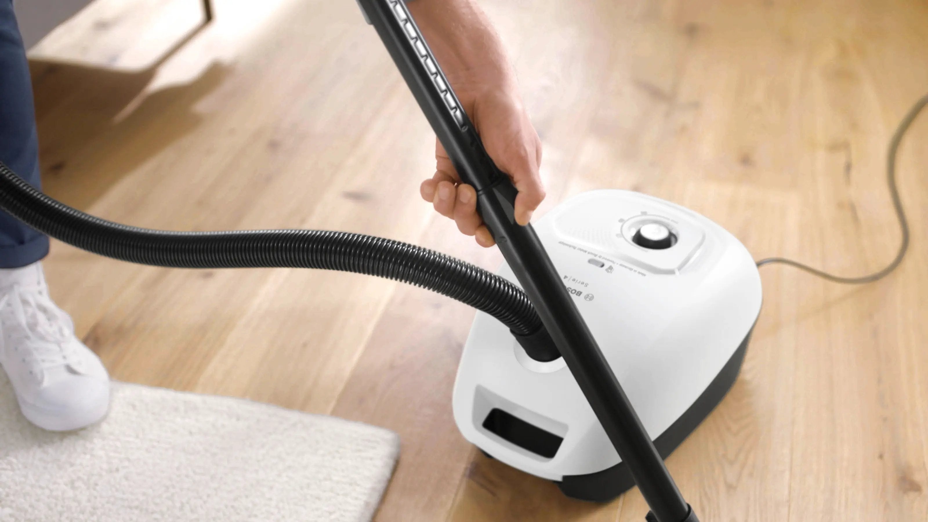 EAN 4242005484027 - Bosch BGB41WH1 aspiradora 4 L Aspiradora cilíndrica Secar 600 W Bolsa para el polvo imagen 8