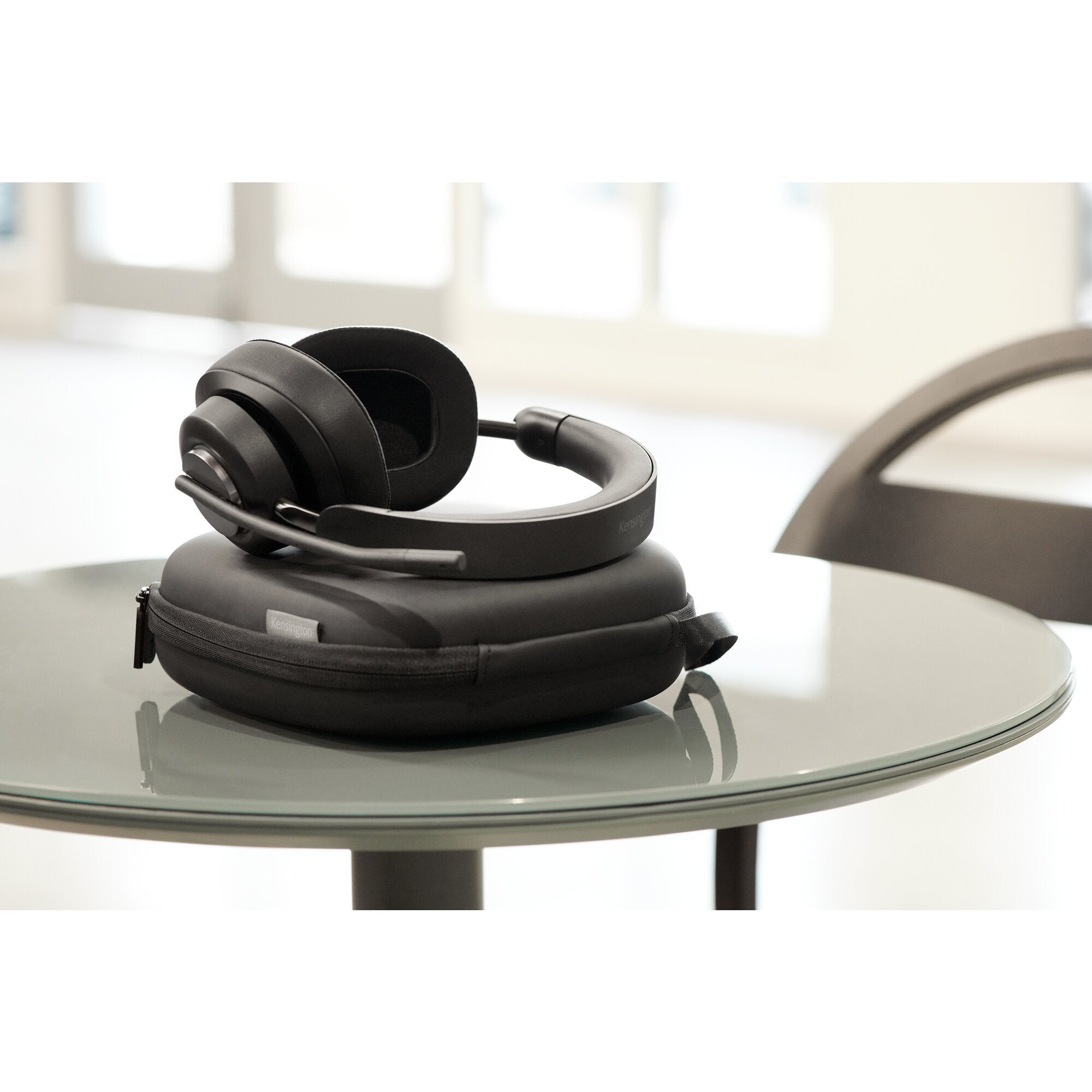 EAN 0085896834526 - Kensington H3000 Inalámbrico Diadema Juego USB Tipo C Negro imagen 5