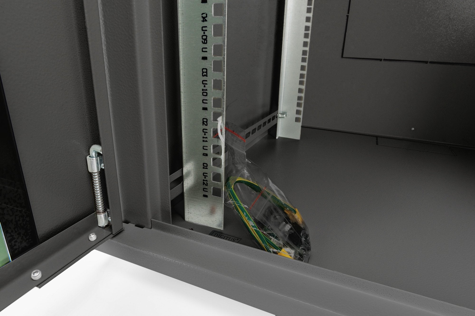 EAN 4016032257806 - Digitus DN-19 09U-6/6-EC-SW armario rack 9U Bastidor de pared Negro imagen 7