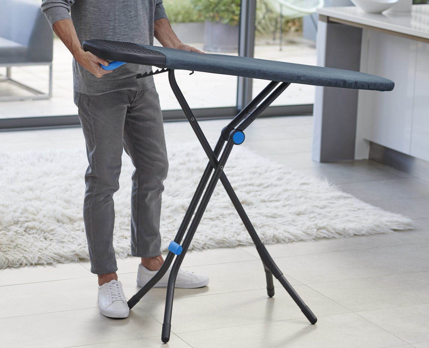 Joseph Joseph Glide Plus 130cm Bügelbrett Inkl. Hochwertigem Be
