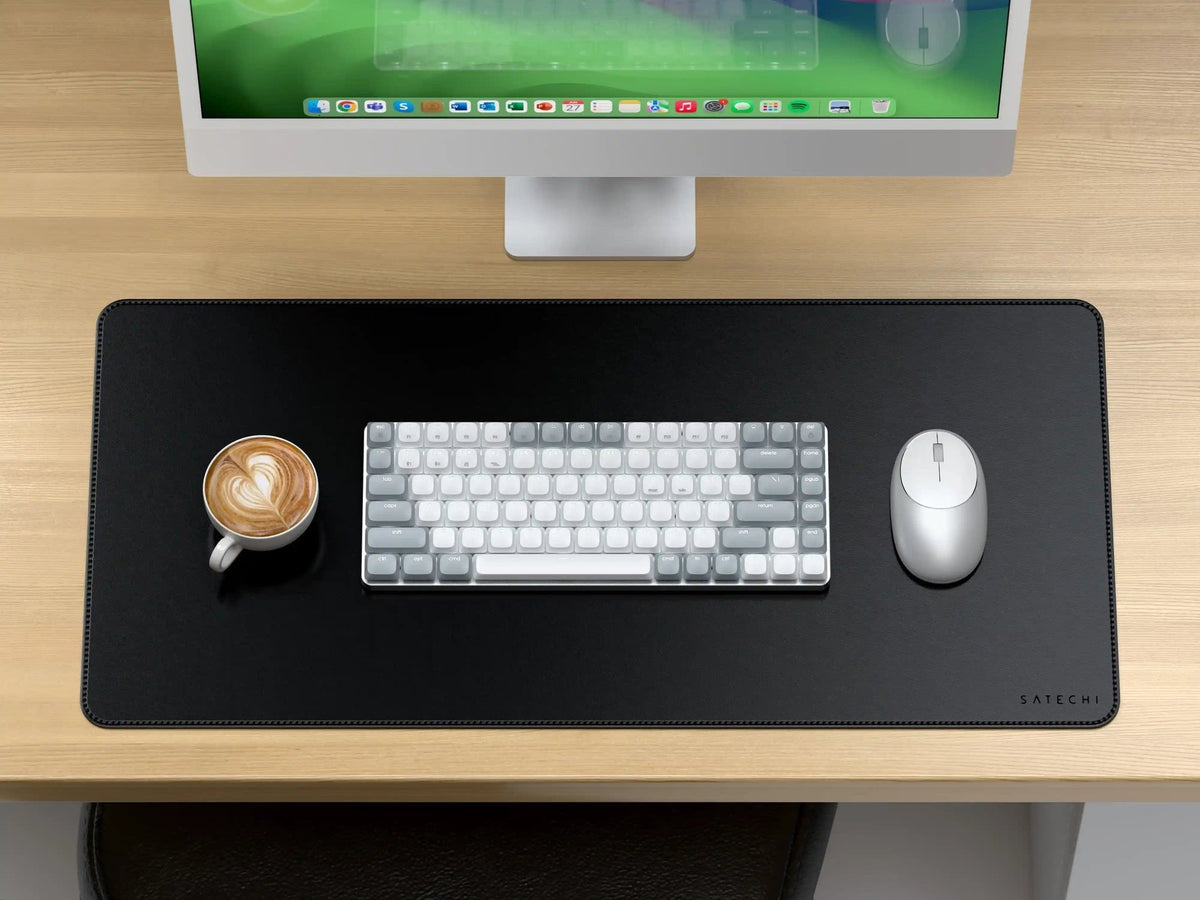 Satechi Vegan-Leather Premium Desk Mat Negro