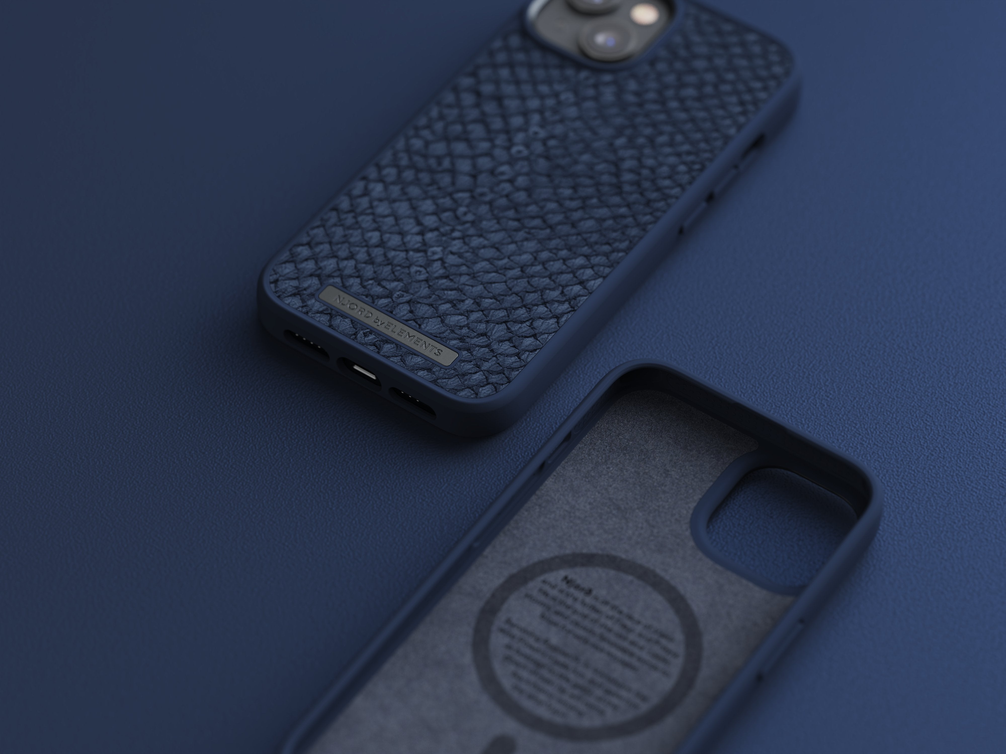 Funda De Cuero Iphone 14 (6.1) Azul