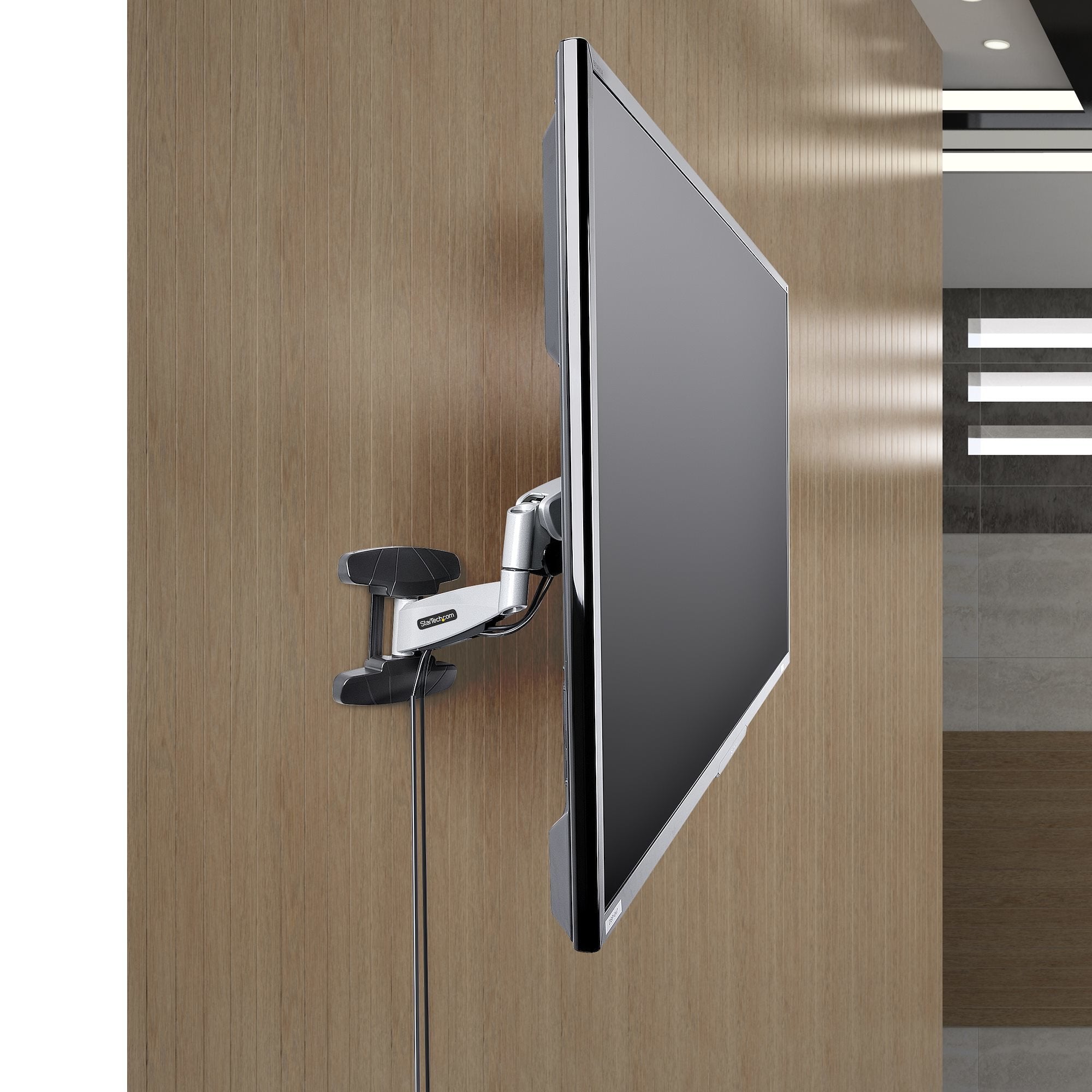 Startech Soporte Vesa De Pared Para Tv De 23 A 55 Pulgadas  Ajustable Con Movimiento Total