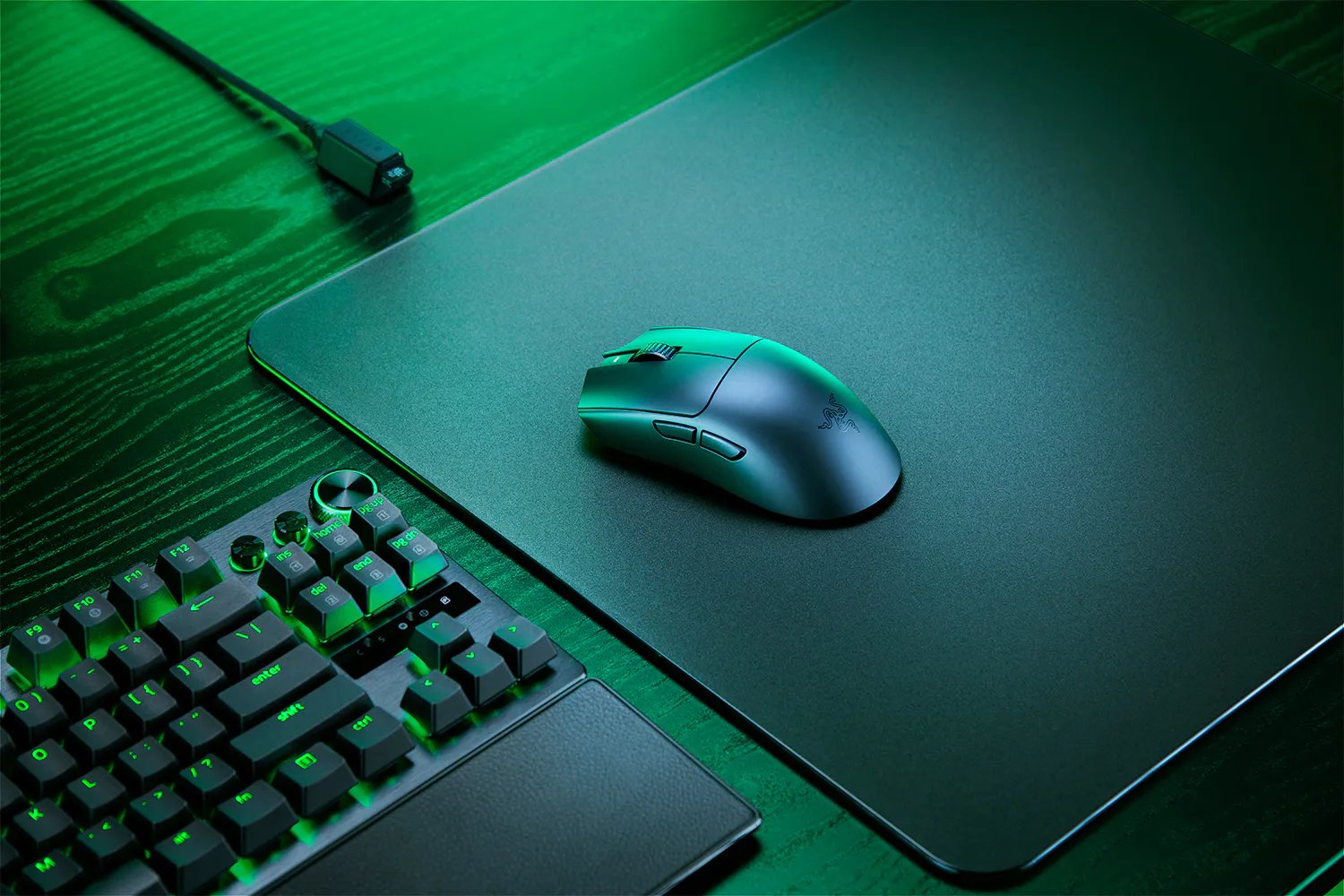 EAN 8886419334347 - Razer Viper V3 Pro SE ratón Juego mano derecha RF Wireless + Bluetooth + USB Type-C Óptico imagen 2