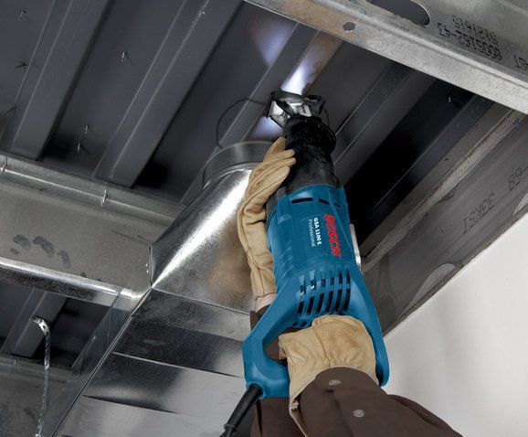 EAN 3165140508469 - Bosch GSA 1100 E Professional 2700 spm 1100 W Negro, Azul, Rojo imagen 4