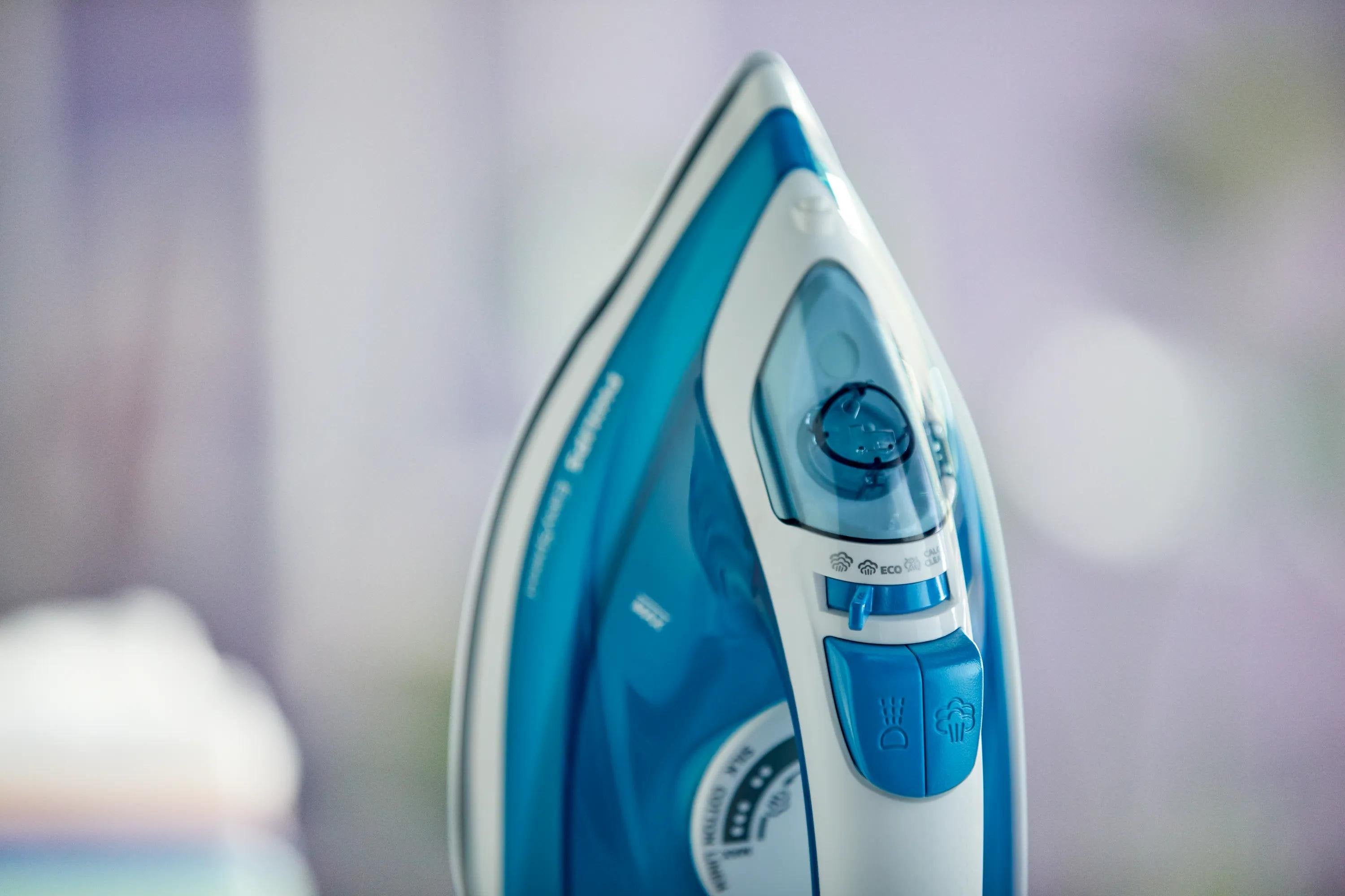 EAN 8710103909651 - Philips EasySpeed GC1750/20 plancha Plancha a vapor Suela de cerámica 2000 W Azul, Blanco imagen 7