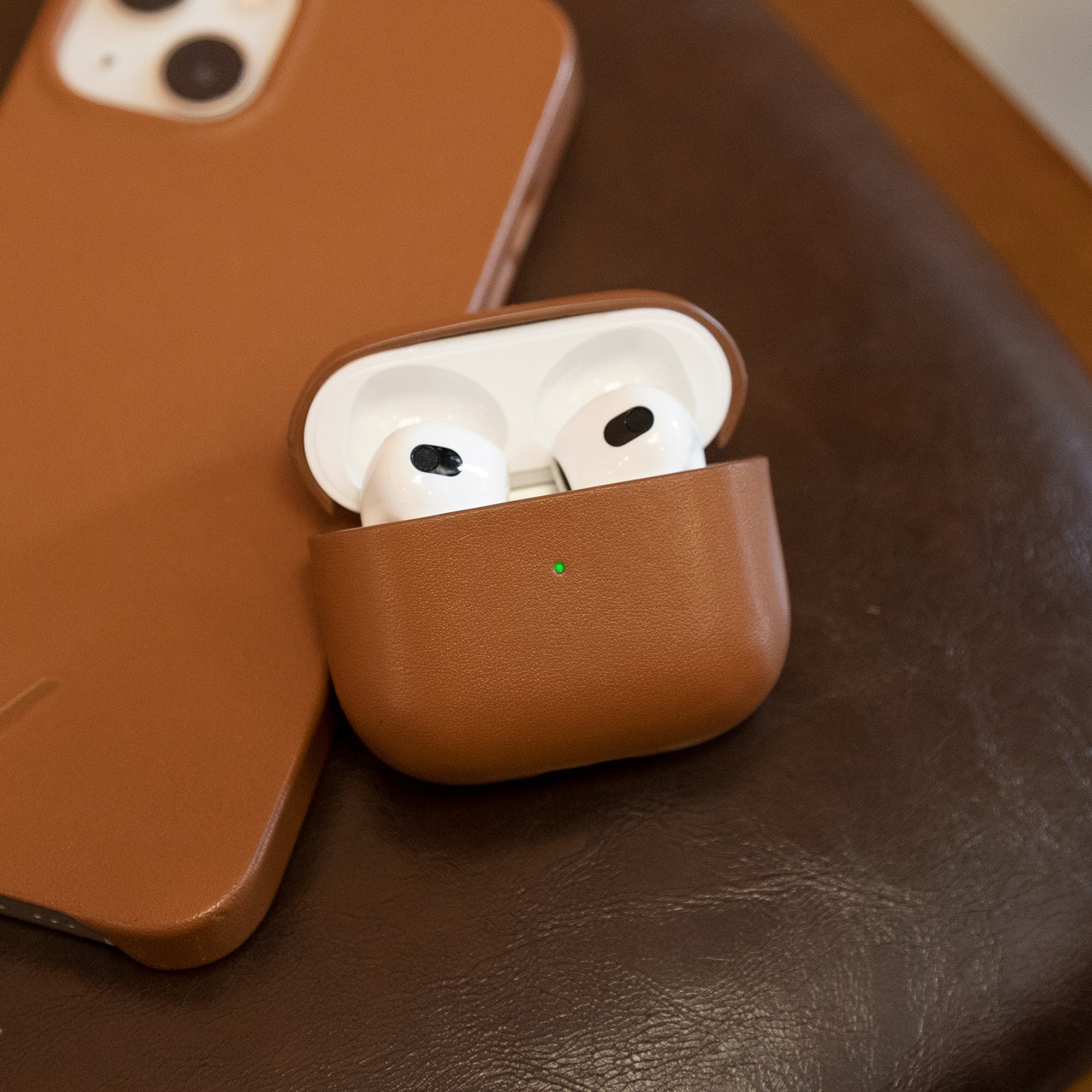 Leather Case For Airpods.  Airpods Gen3. Color: Tan