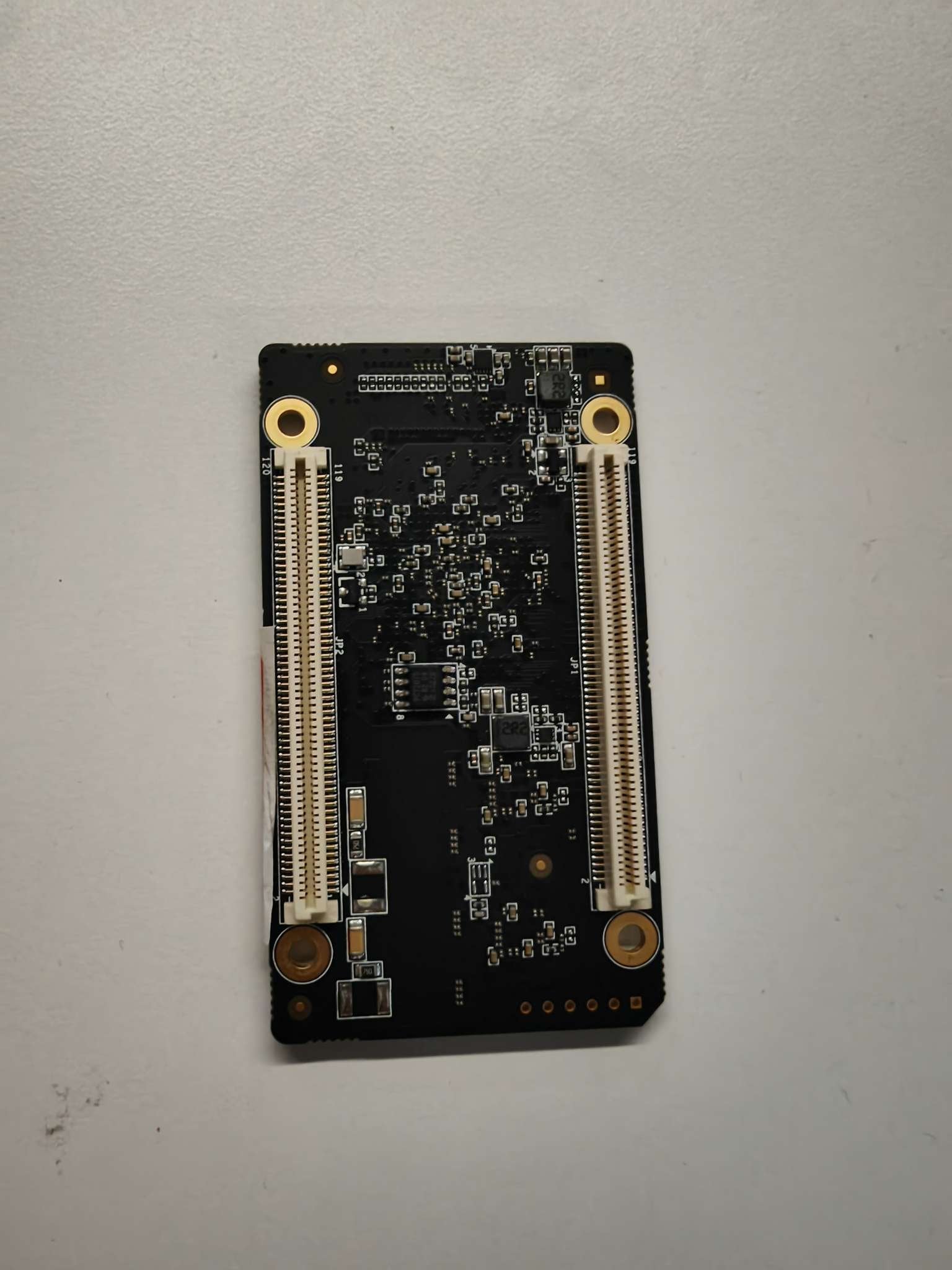 EAN 6942160471310 - Hikvision DS-D40BW-2FC/R accesorio para pantalla mural de vídeo Negro imagen 1