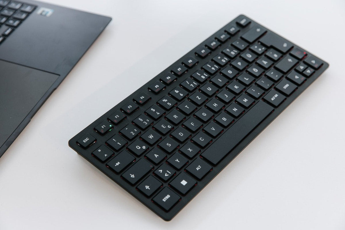 Cherry Tas Kw 9200 Mini Diseño Pn Inalámbrico Negro