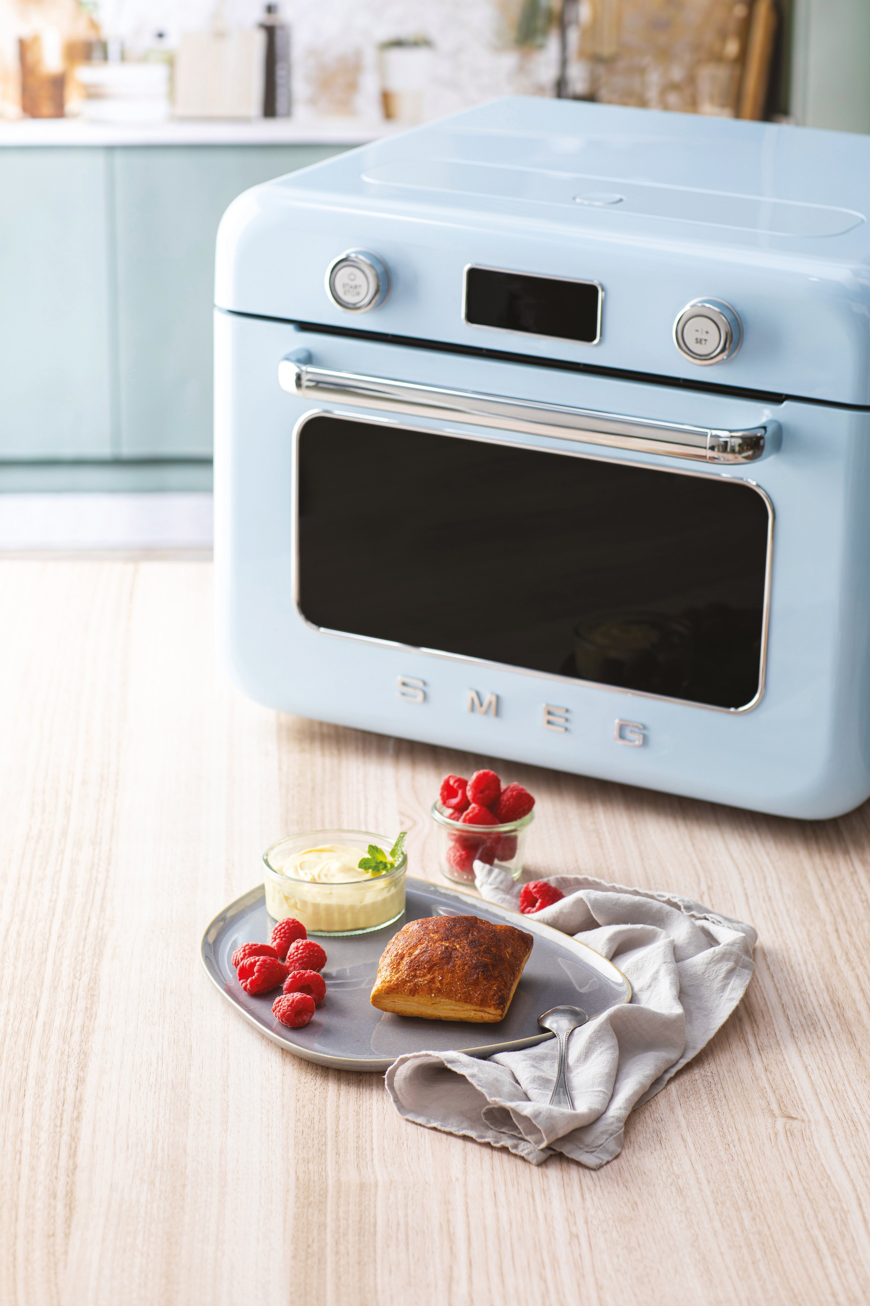 EAN 8017709333874 - Smeg COF01PBEU horno de vapor Pequeño Azul Botones, Giratorio imagen 27