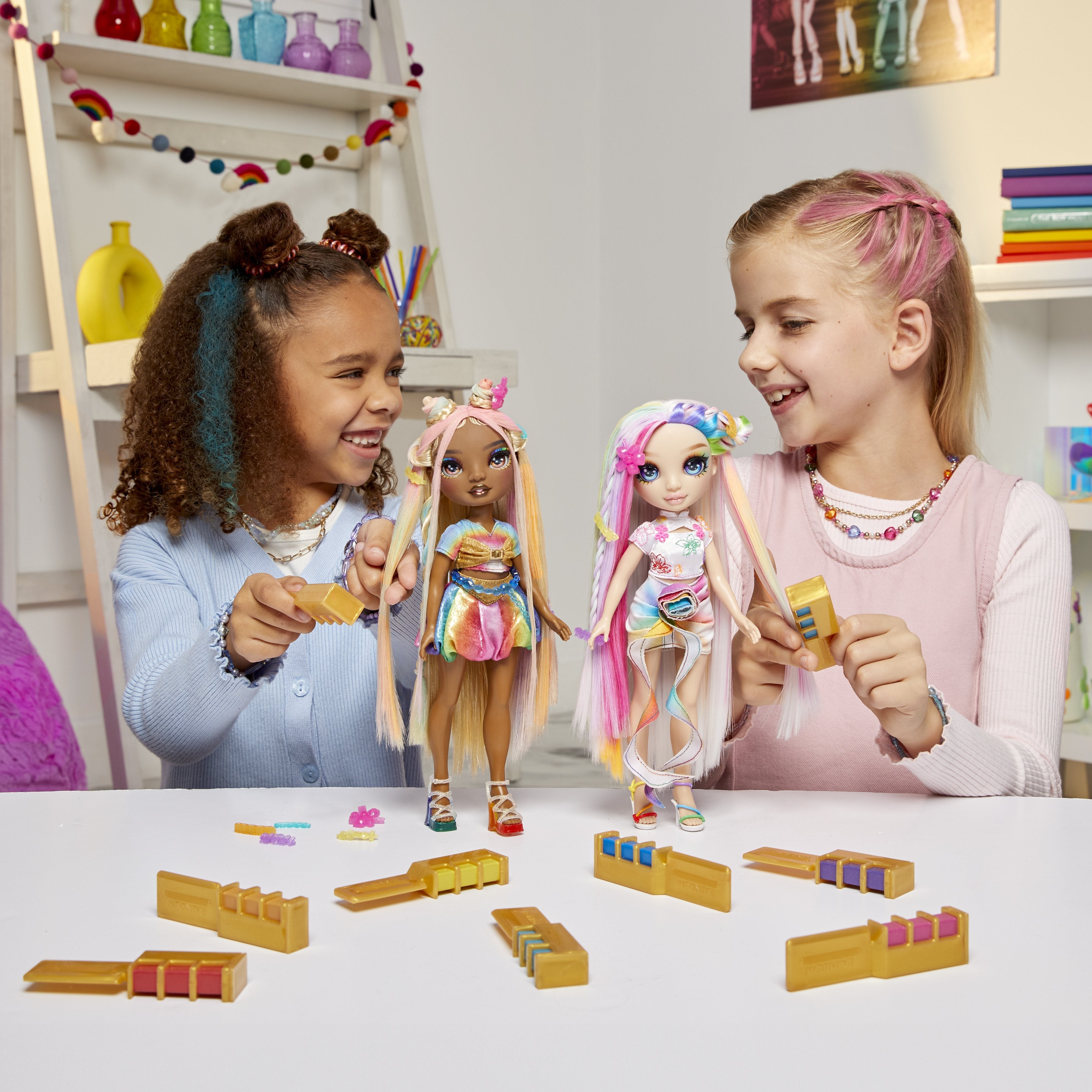 EAN 0035051526780 - Rainbow High Hair Chalk & Style Doll- Amaya (Rainbow) imagen 13