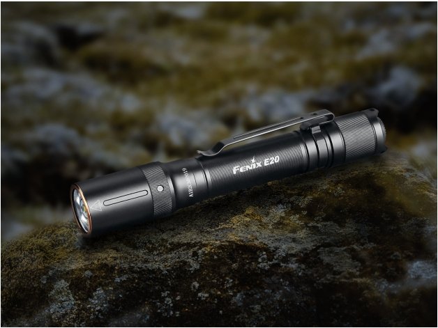 Linterna De Mano Led  Fenix E20 V2.0  Negro