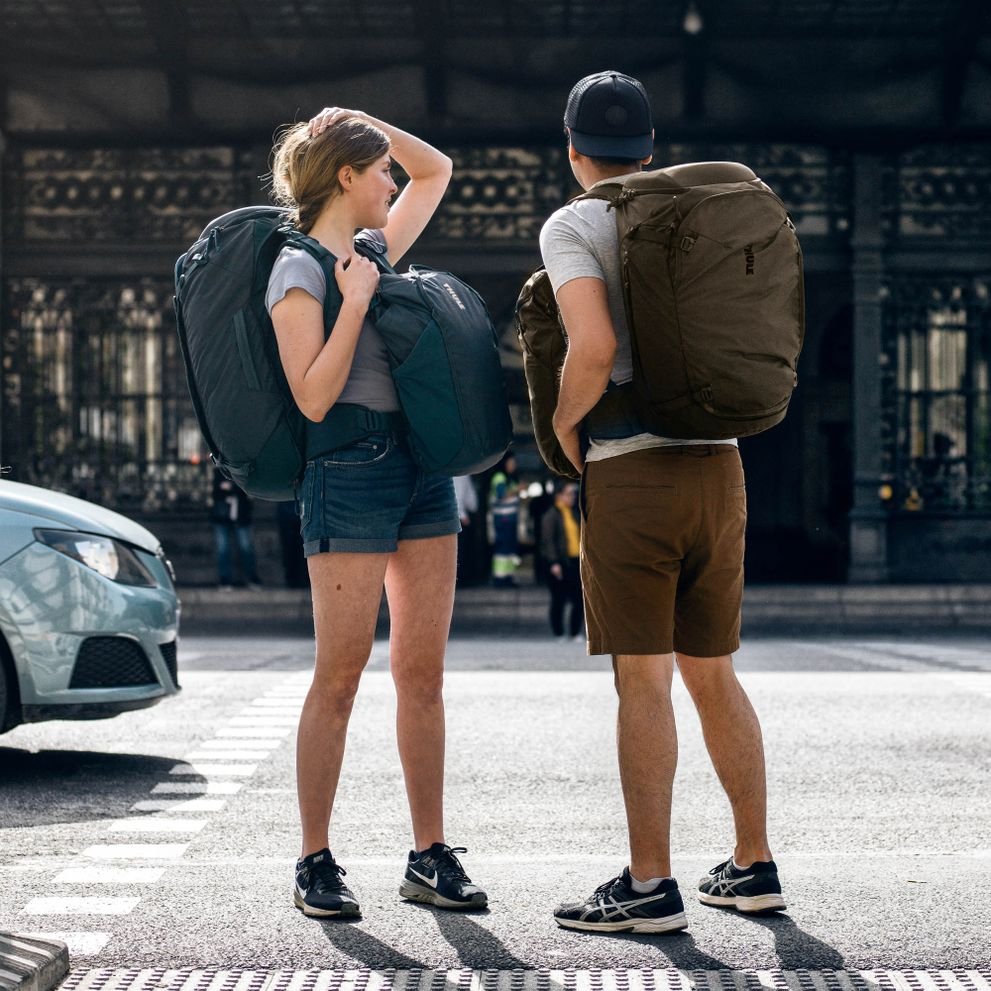 Mochila De Viaje Thule Landmark De 60 Litros - Azul Oscuro