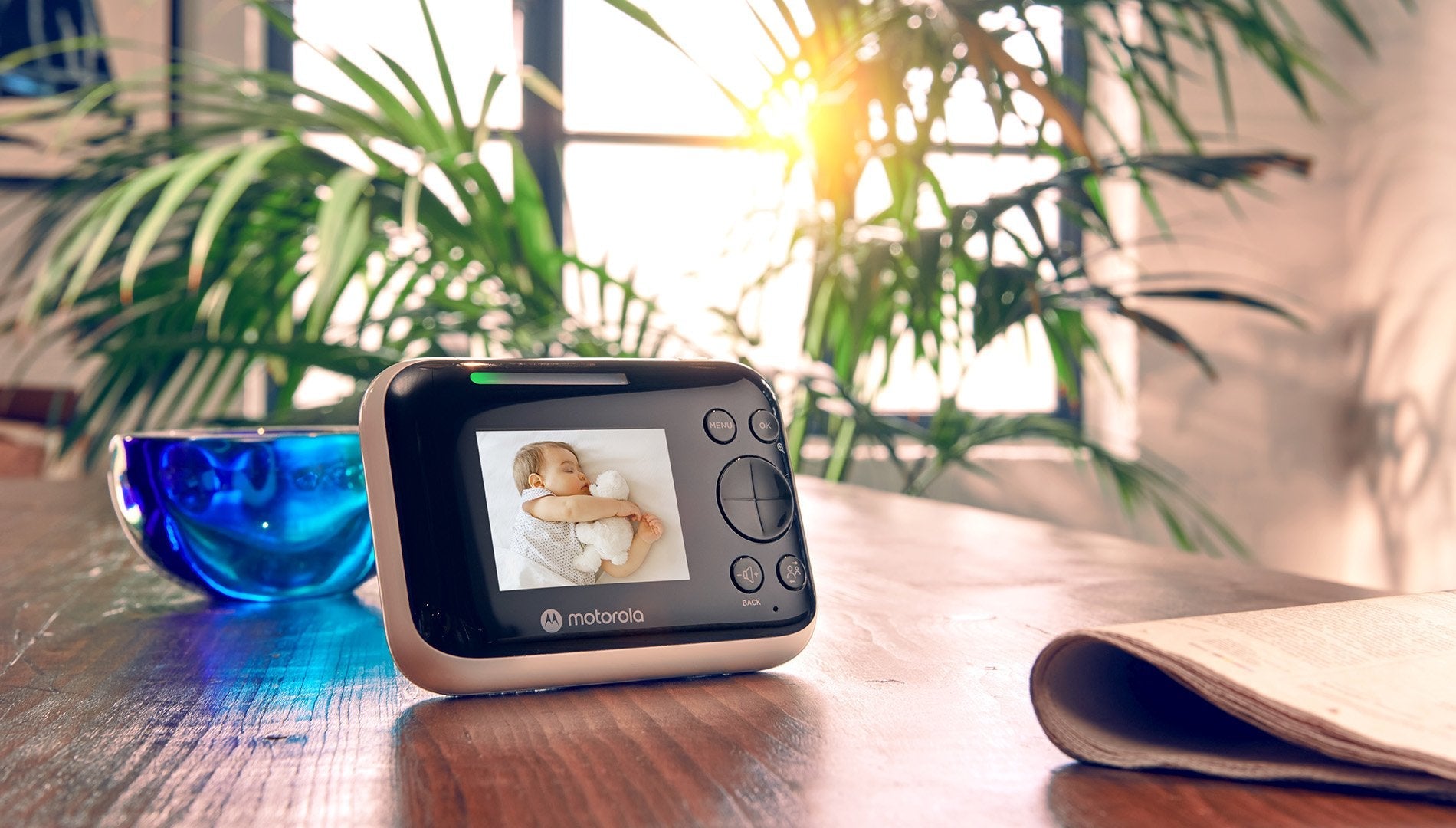 Monitor Para Bebés Con Video Motorola Pip1200 2.8", Blanco Negro