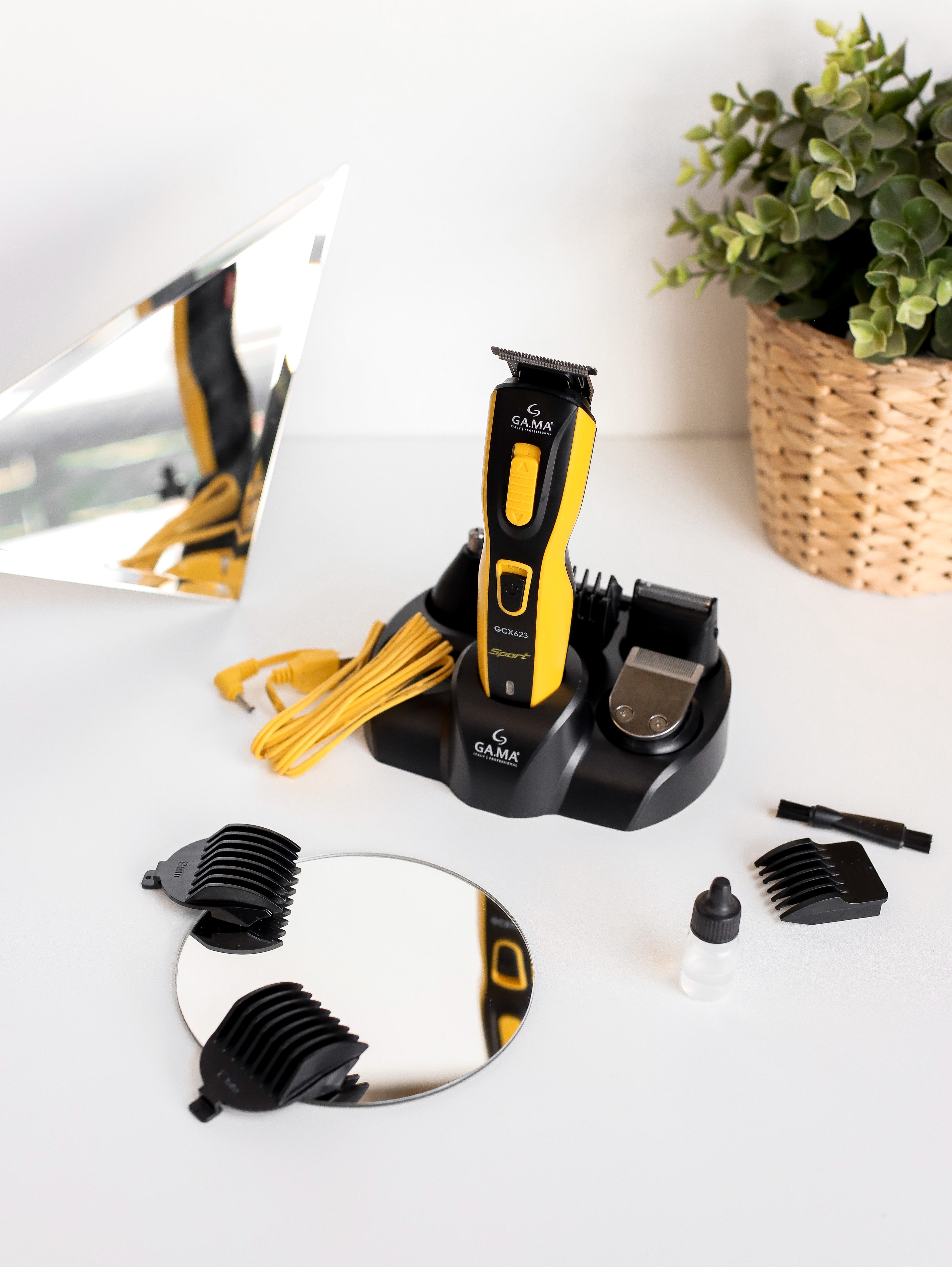 Recortadora Deportiva Ga.Ma Gm3270, Negro Amarillo