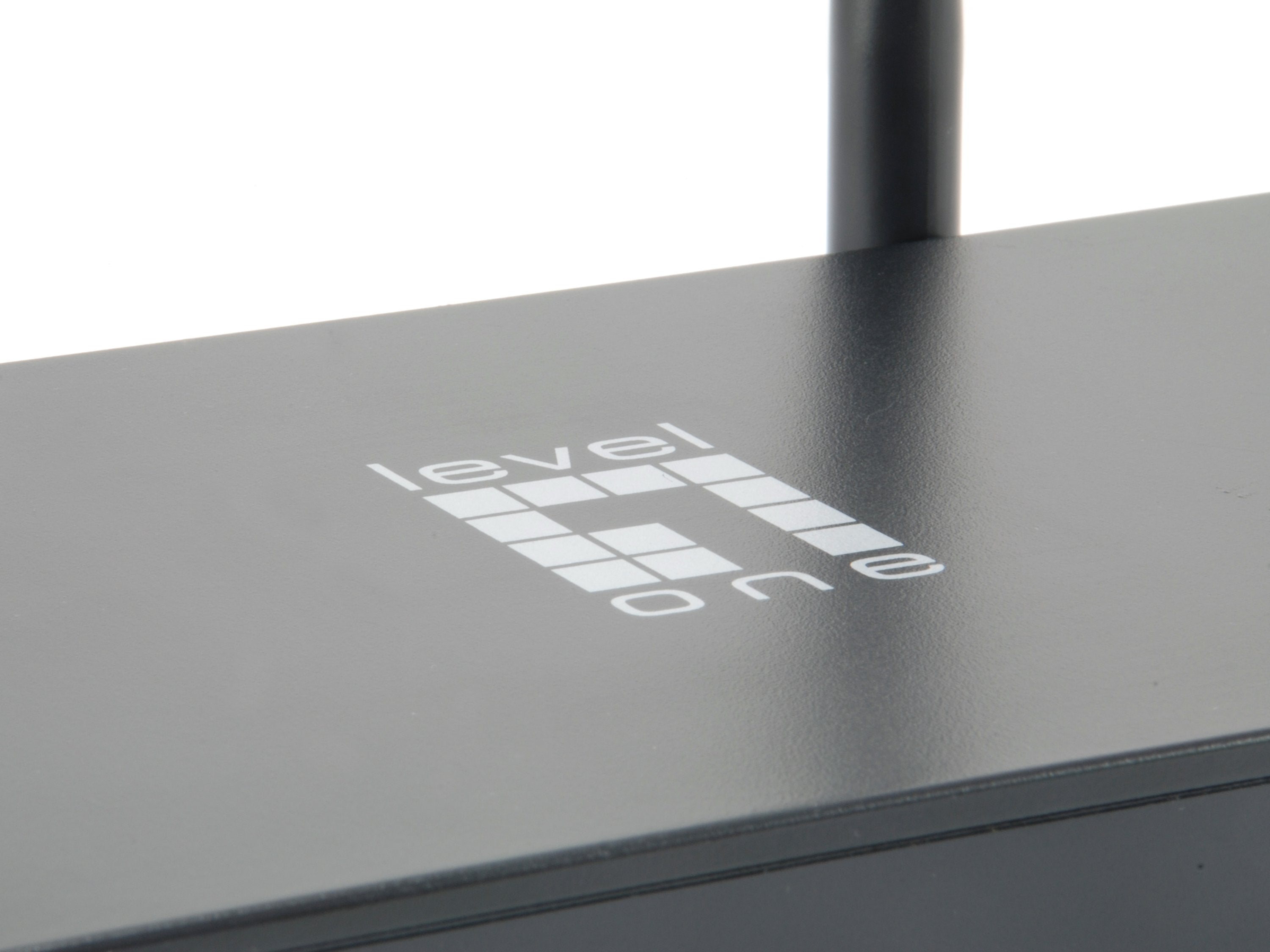 Level One Wifi-Ap 300mb  Punto De Acceso Gestionable Wap-6017