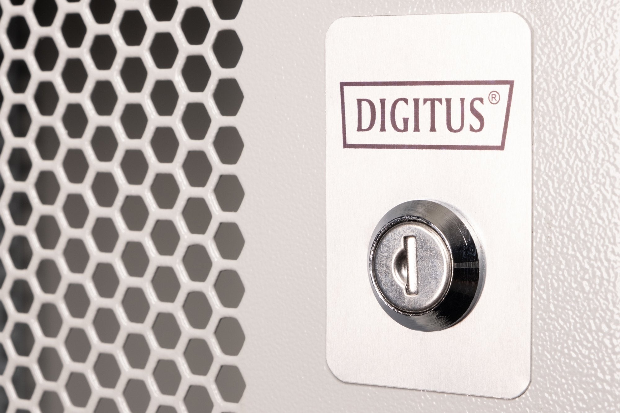 Digitus Wandgehäuse Soho Pro 19" 7he Perforierte Tür 370x540x400mm Gris